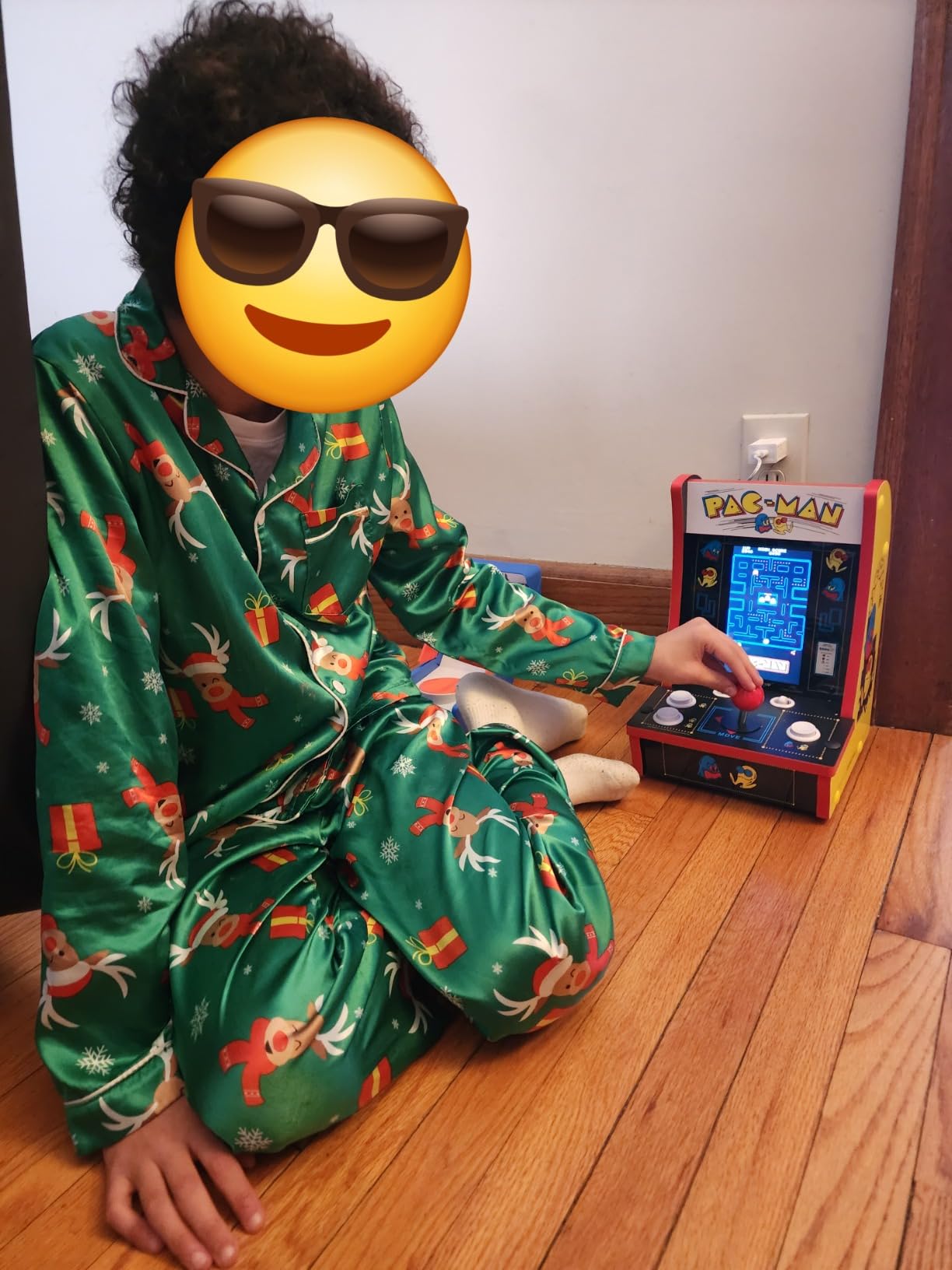 Arcade1Up Pac-Man Countercade Countertop Arcade Machine, 3 Retro Games customer photo 1