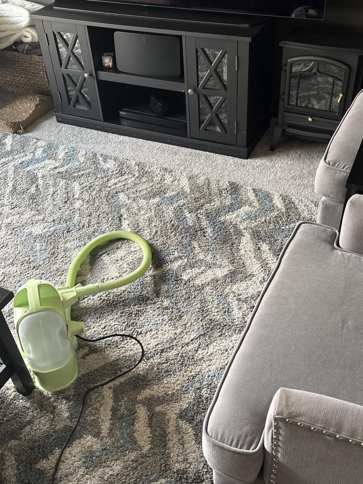 BISSELL Little Green Mini Portable Carpet Cleaner, 4075 customer photo 2