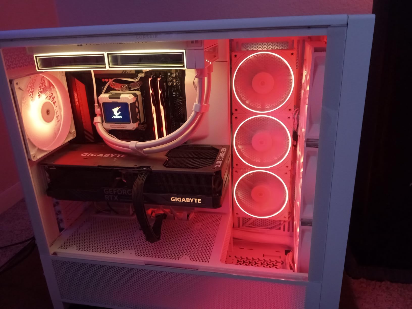 AMD RYZEN 7 9800X3D 8-Core, 16-Thread Desktop Processor customer photo 1
