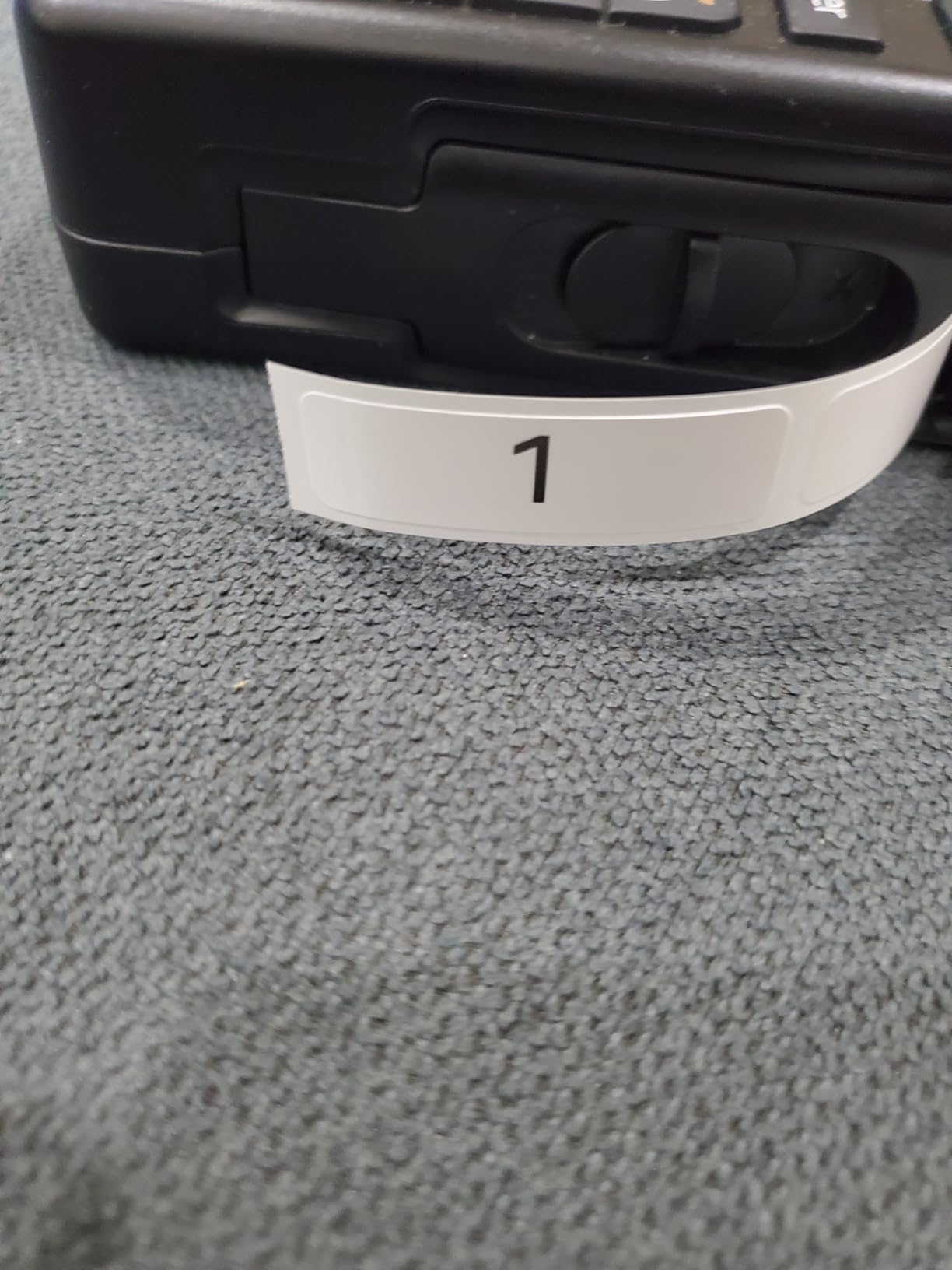 SUPVAN E11 Keyboard & Bluetooth Label Maker Machine with 4 Tapes customer photo 2