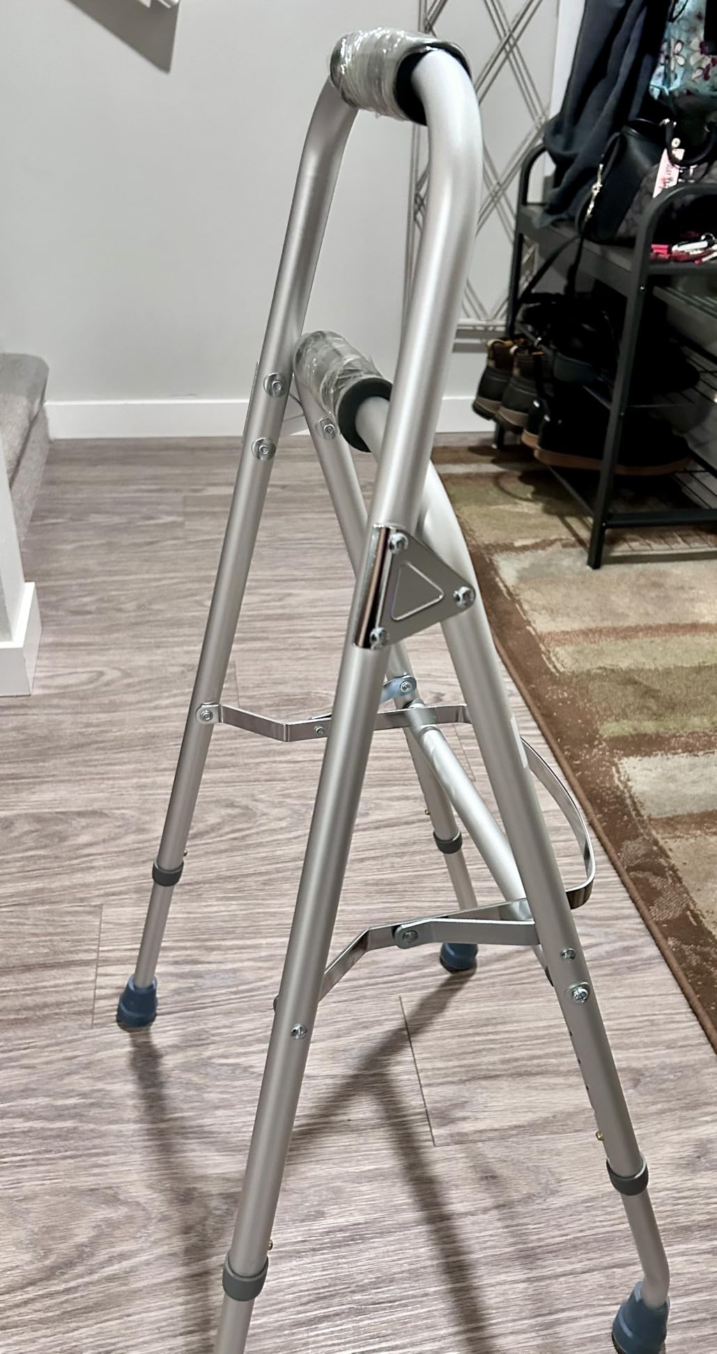 Loyoda Hemi Walker for Seniors, Adjustable One Arm Folding Walker customer photo 2
