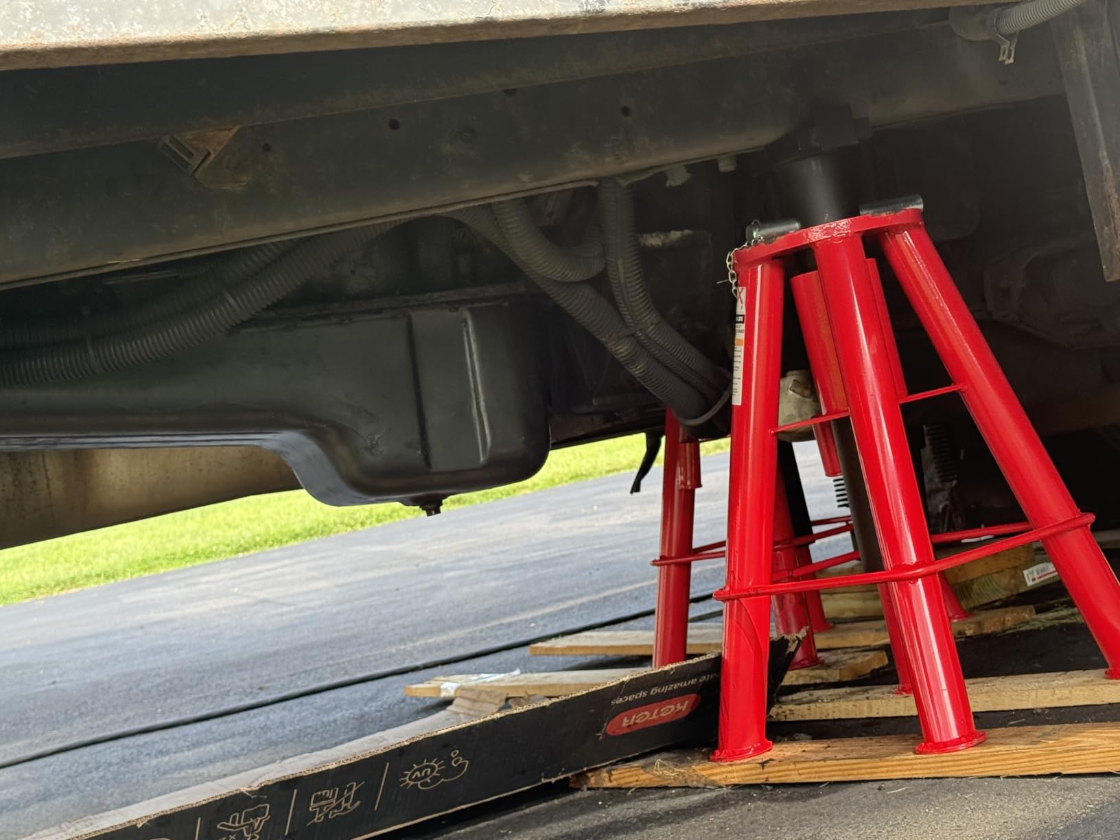 Maxority 10 Ton (20,000 lbs) Capacity Heavy-Duty High Profile Pin Type Adjustable Jack Stand for Trucks & Equipment, 1 Pair customer photo 1