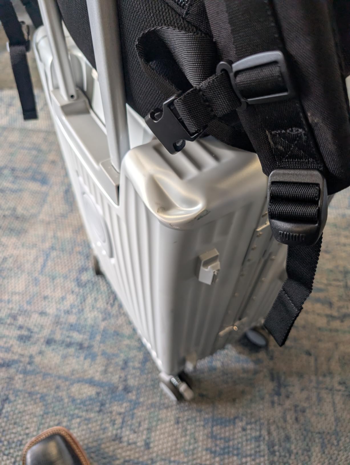 Carry on suitcase Zipperless Luggage,Polycarbonate Aluminum Hard Shell, Expandable Carry-On Suitcase with Spinner Wheels, 20 Inch Cabin customer photo 1