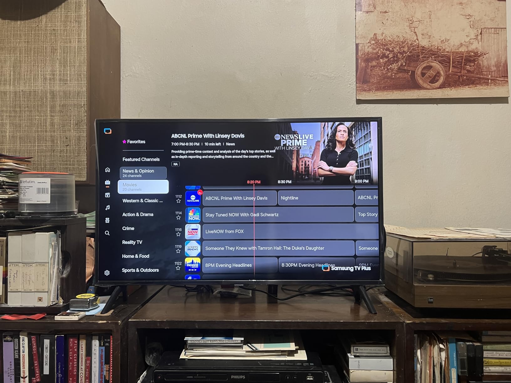 Samsung 32-Inch Class QLED Q8F 4K UHD Smart TV (2025 Model) Q4 AI Processor, 100% Color Volume with Quantum Dot, AirSlim Design, Endless Free Content, Samsung Vision AI, Alexa Built-in customer photo 2