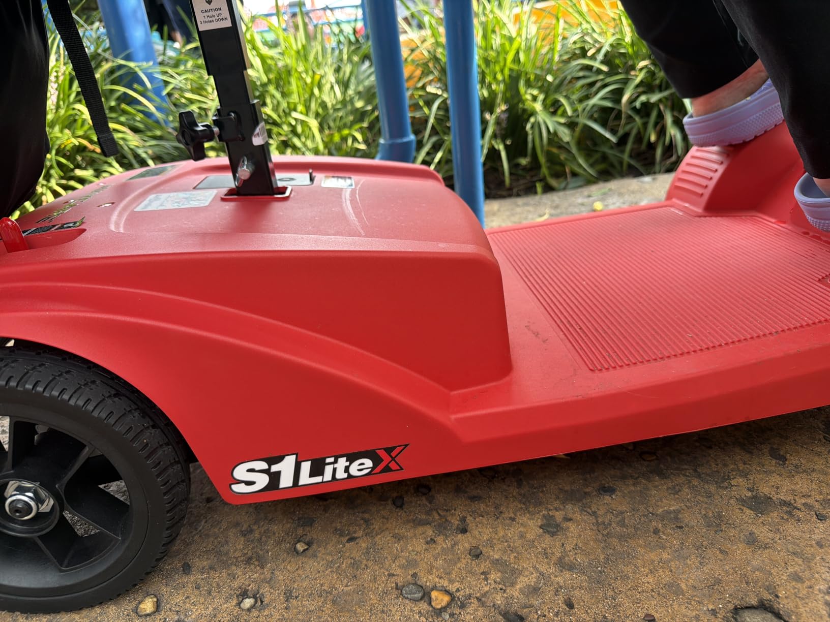 WAYCARE Mobility Scooter for Adults & Seniors, 330 lb 15-20 Mile Range Blue customer photo 1