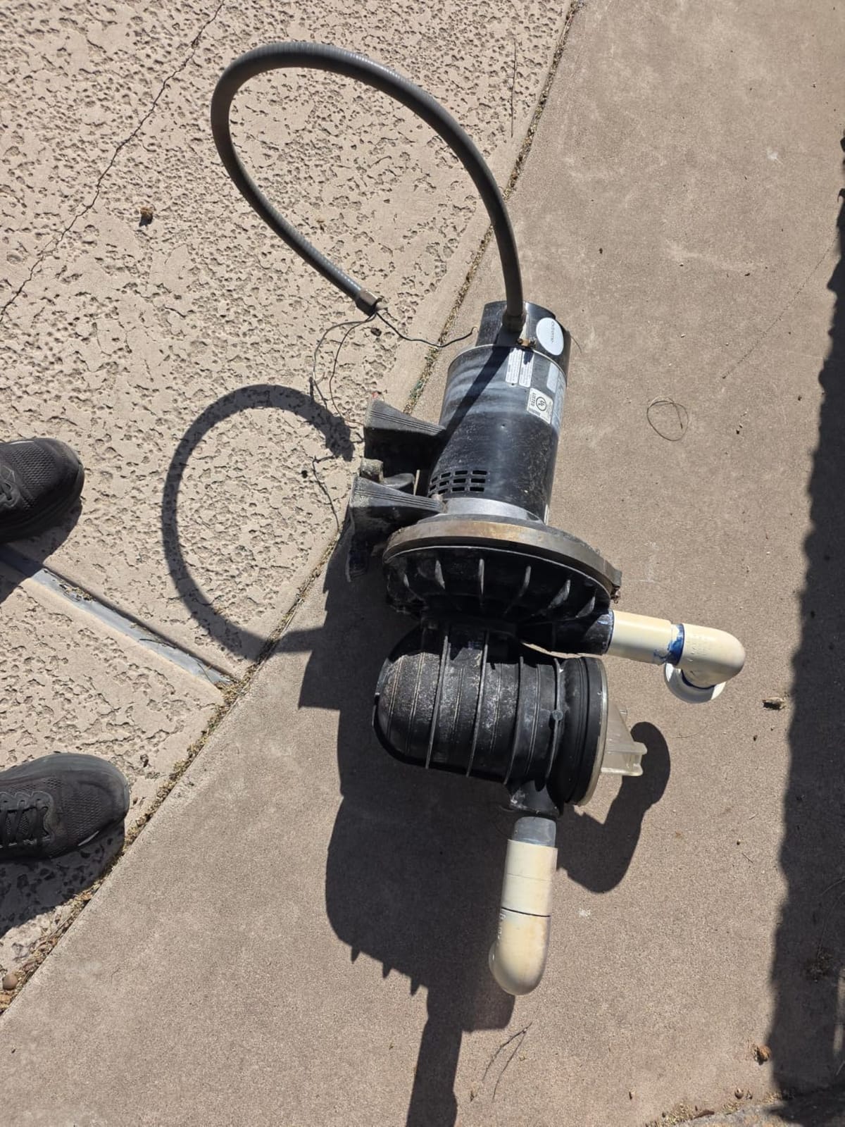Variable Speed Pool Pump Inground, 2.5HP, 10567GPH High Flow Energy Efficient Pool Pump for Above Ground Pool, Programmable Timer, Rain Cover, 220V, Large Filter Basket customer photo 1