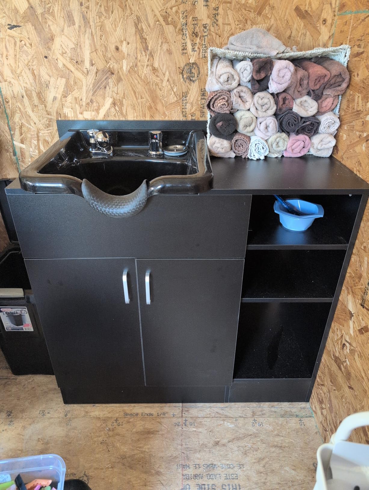 Shampoo Backwash Station for Salons,Salon Station with Shampoo Bowl & Storage Layer, Drawer,110V Outlets, USB Port, Faucet Sprayer, Salon Equipment for Spa Beauty customer photo 1