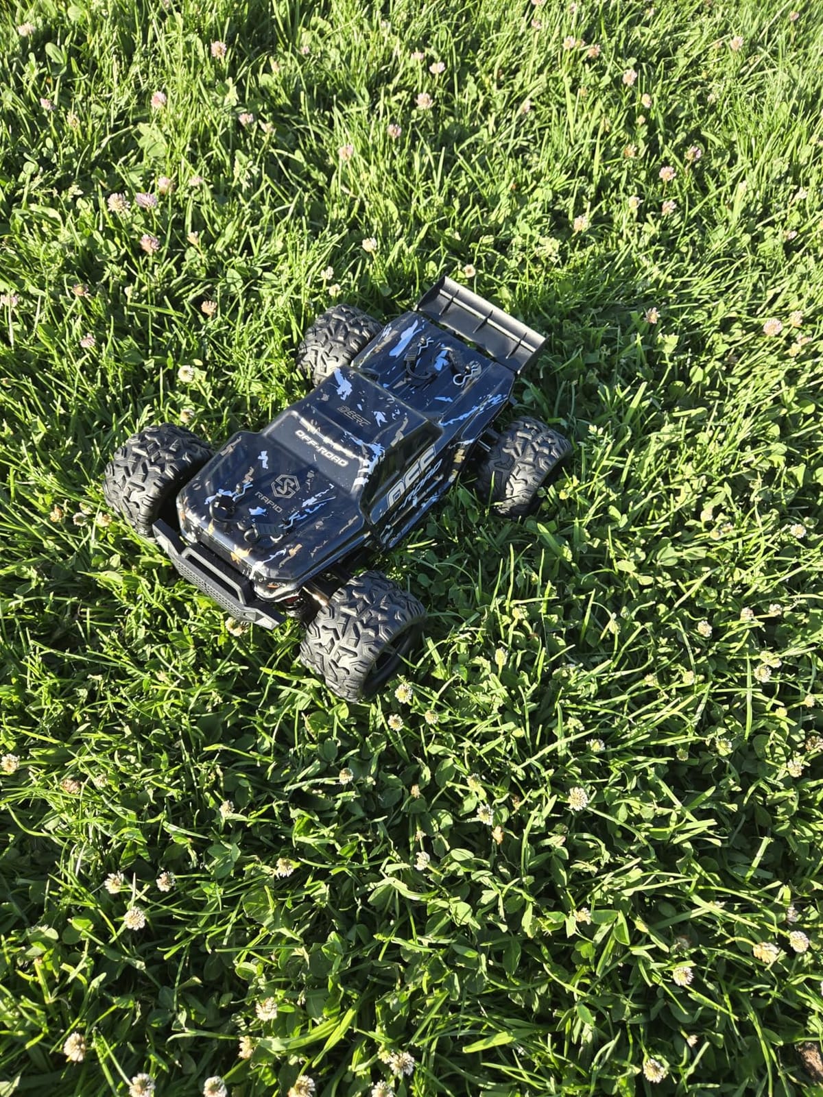 DEERC 9309E All Terrain Fast RC Cars for Adults 40KPH,4WD Electric Off-Road Remote Control Monster Truck,2.4Ghz High Speed Car,Waterproof Monster Truck with 2 Batteries for Boys & Kids customer photo 2