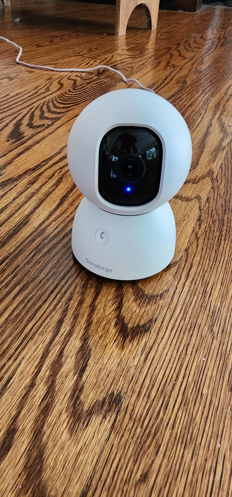 SensForge 2.5K Indoor Pan-Tilt Security Camera, 360° Dual-Band 2.4/5GHz Wi-Fi Camera for Home, Smart AI Human & Pet Detection, 64GB SD Card Included, Two-Way Talk, No Subscription Required (1, White) customer photo 1