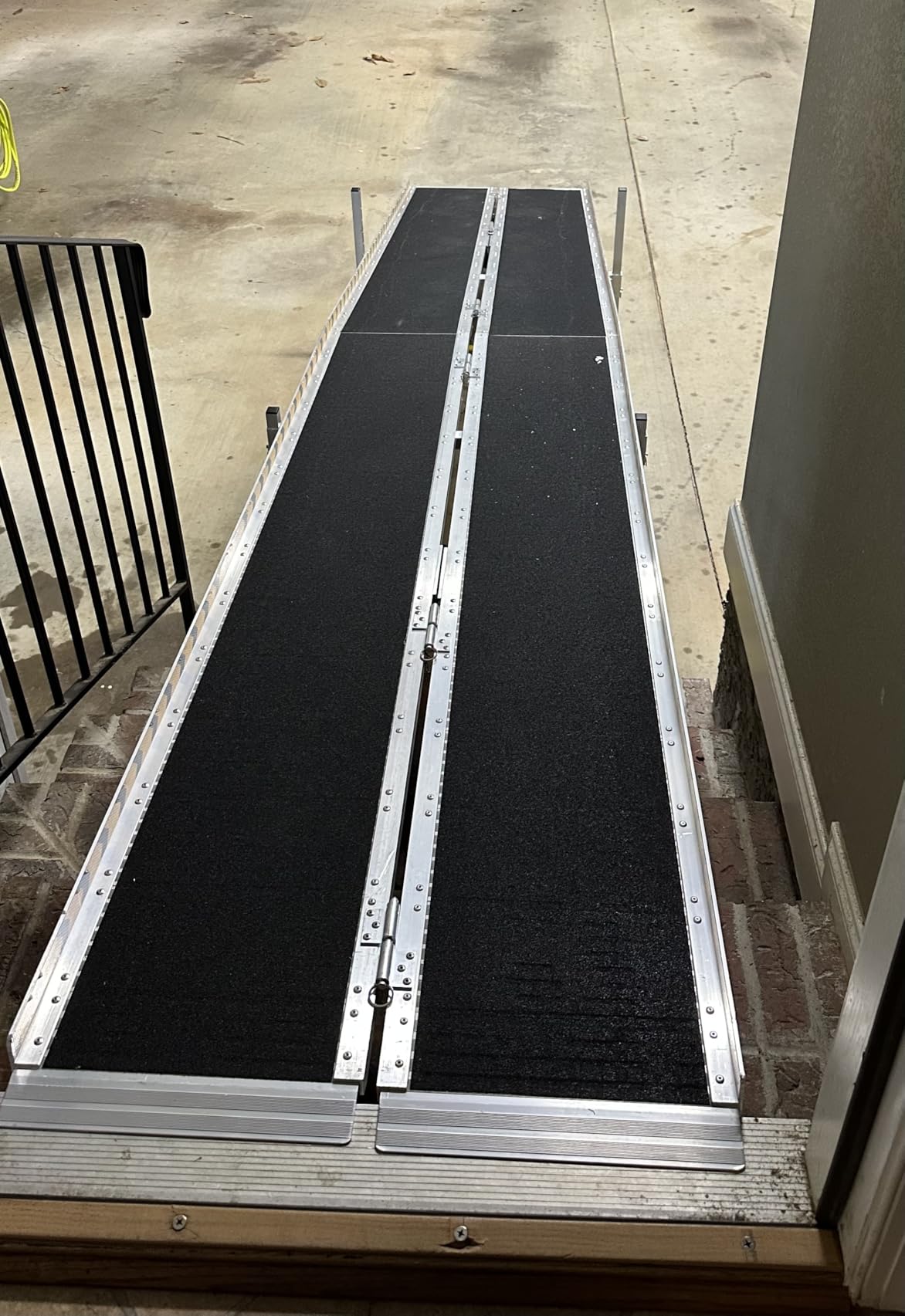 MAASTERS Wheelchair Ramp 12 Feet - Loading Capacity 600 lbs - ADA Compliant customer photo 1