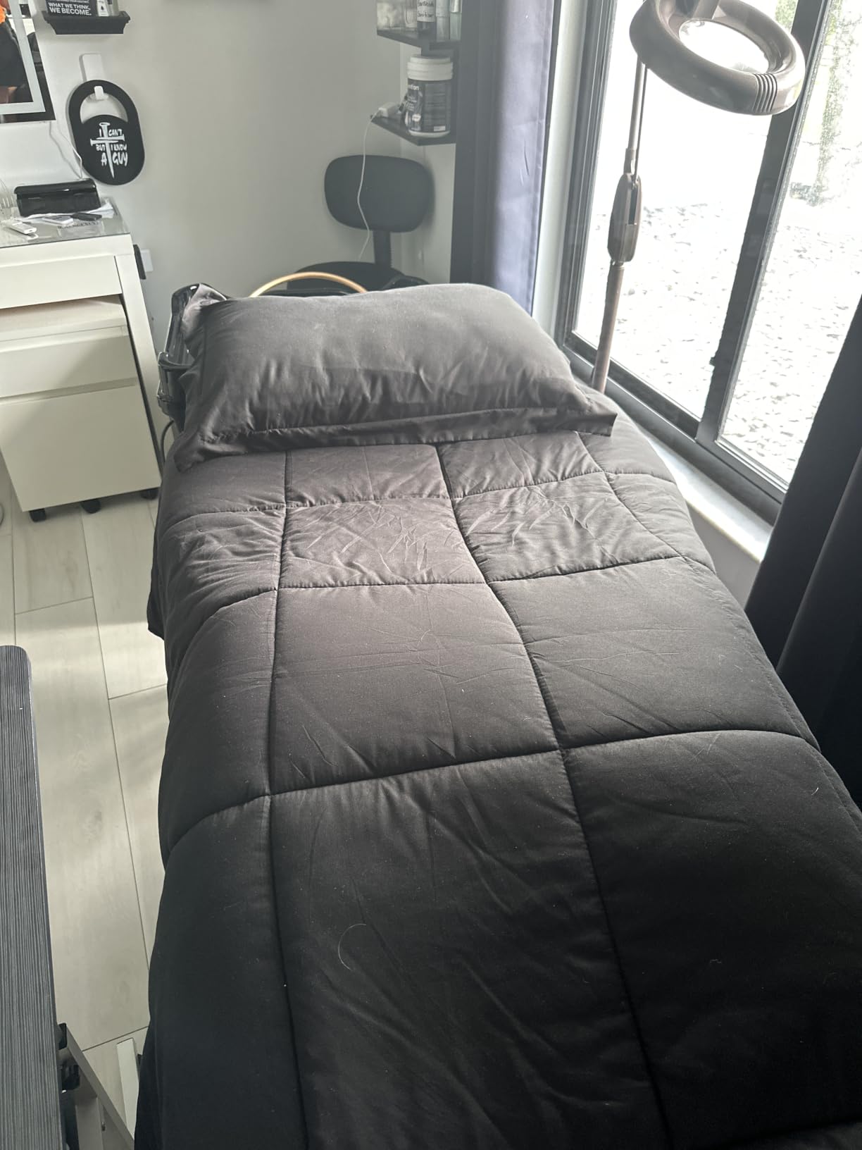 JOLLYVOGUE Oversized King Comforter Set, Ultra-Soft Bed in a Bag Oversized King Size 7 Pieces, Oeko-TEX Certified Bedding Set with Down Alternative Comforter, Sheets, Pillowcases & Shams, Black customer photo 1