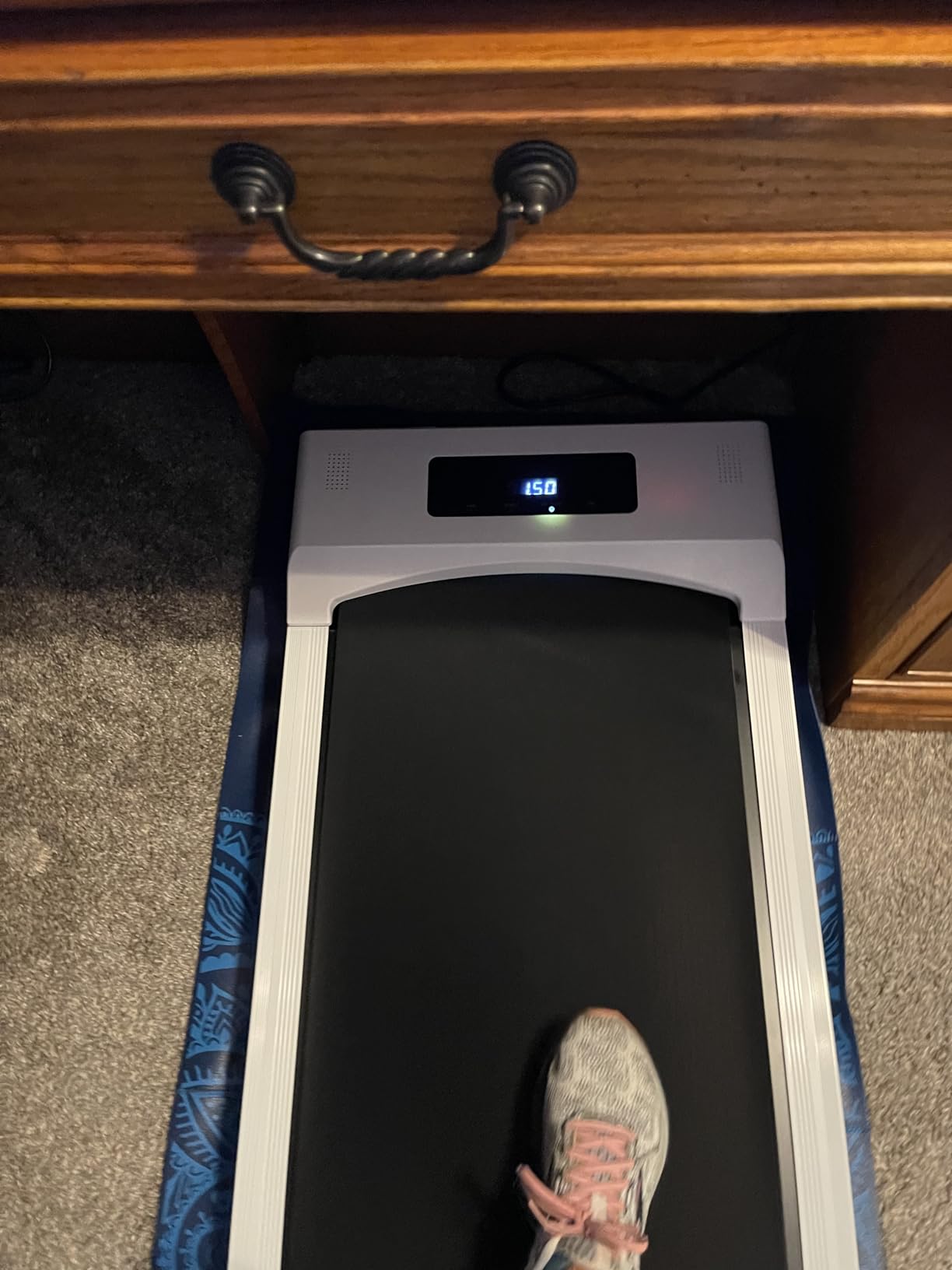 Walking Pad Treadmill with Desk Workstation,3.5 HP Foldable Treadmills with 15% Incline & Handle Bar,450lbs Capacity,2s Folding,Ultra-Quiet,Small/Compact Under Desk Treadmills for Home Office customer photo 1