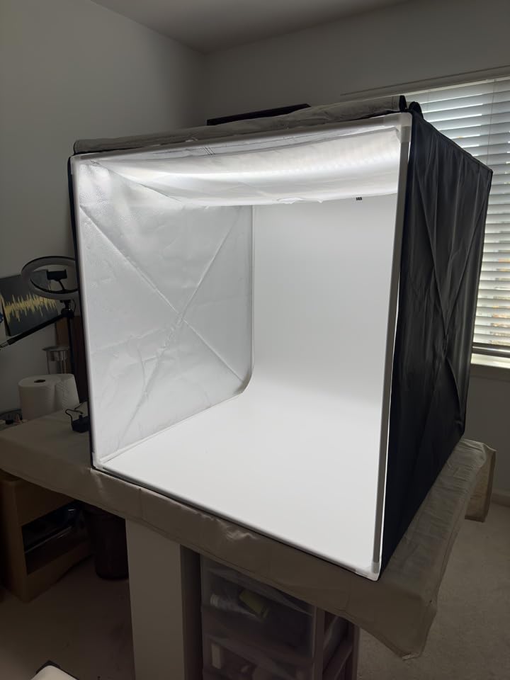 Photo Light Box, Portable 12/16/20/24/32 Inch Photo Studio Light Box, Shooting Tent Kit with 297 Light Beads and 6 Color Backdrops.Lightbox with 3 Stepless Dimming Light Boards for Studio Photography customer photo 1