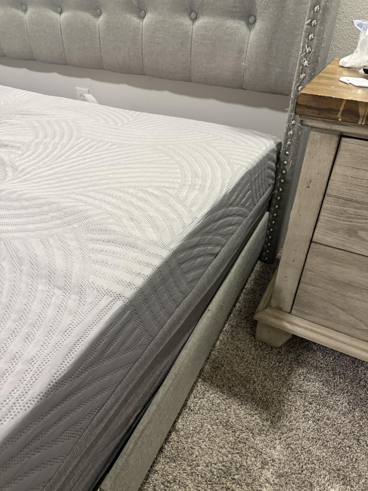 Sweetnight CoolNest Queen Mattress, 14 Inch Cooling Memory Foam Mattress customer photo 1