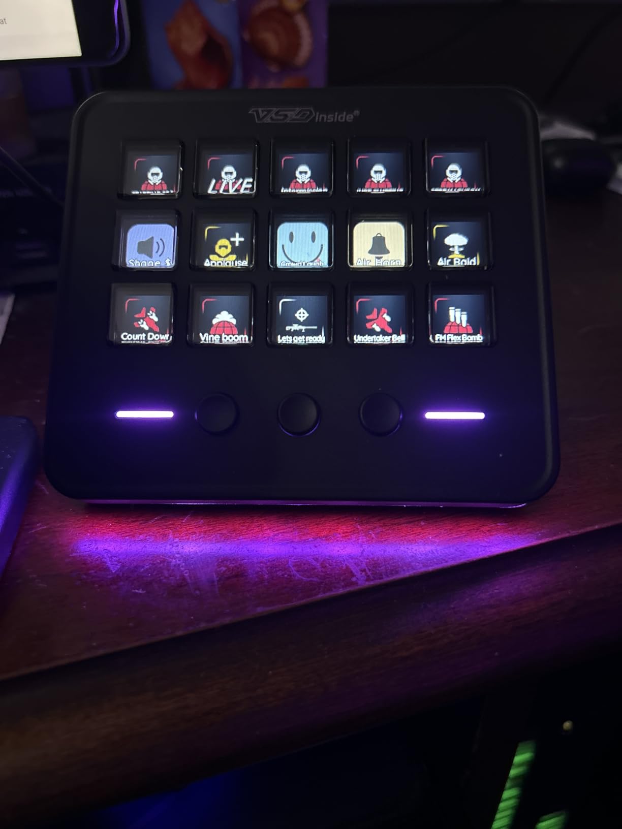 VSD M18 Macro Pad Programmable Keypad, Stream Controller Streaming Deck, Customizable LCD keys, Gaming shortcut keyboard, USB sound board, Trigger actions in OBS, Twitch, YouTube, Works with PC Mac customer photo 1