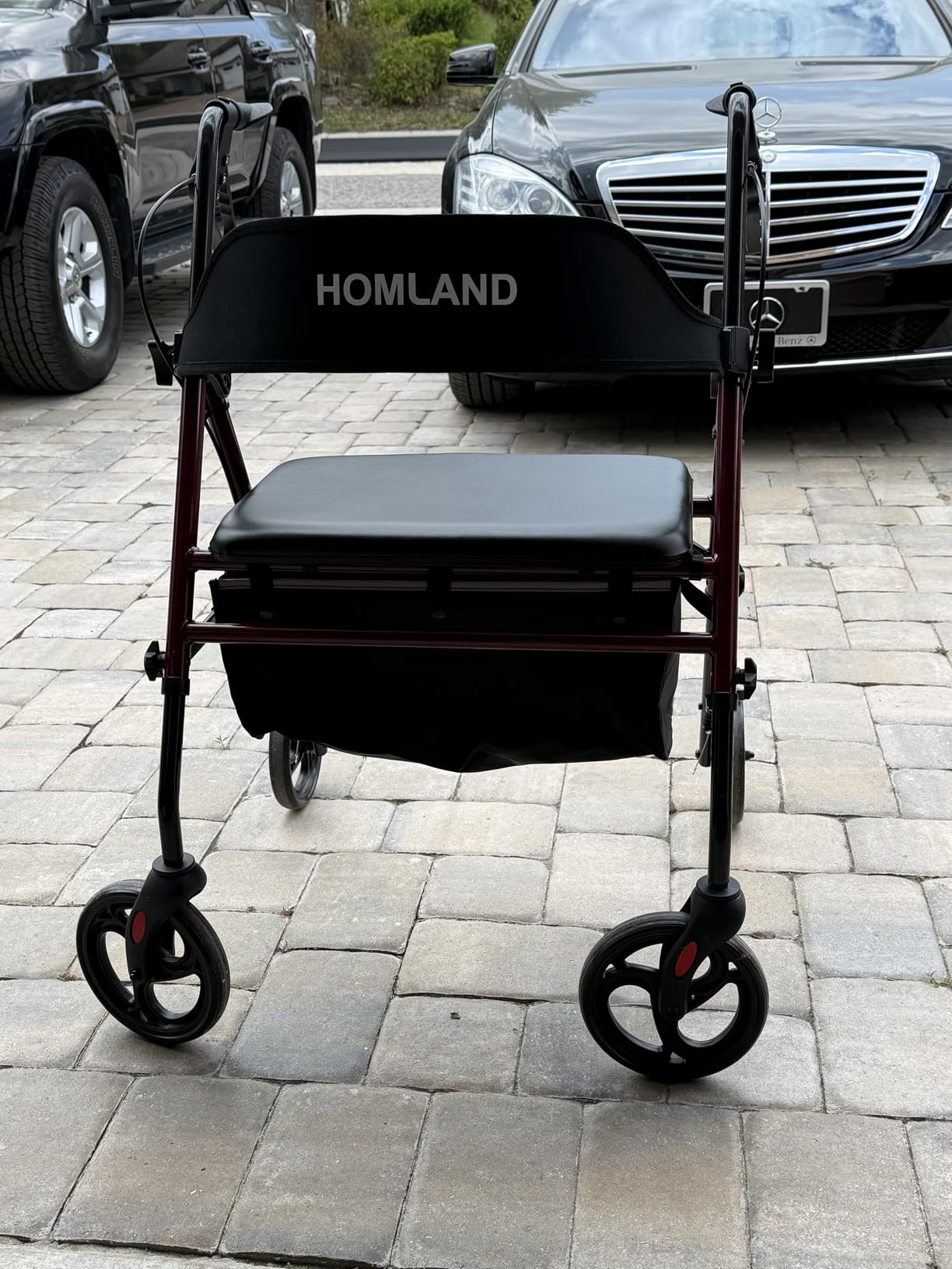 HOMLAND Bariatric Walkers for Seniors with Seat, 500lb Heavy-Duty Rollator customer photo 1