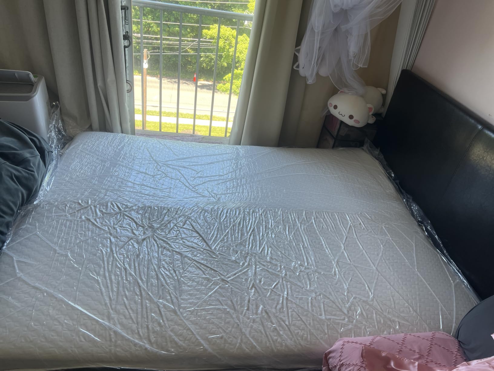 Novilla 14 Inch Queen Size Mattress, Cooling Memory Foam Mattress Queen customer photo 1