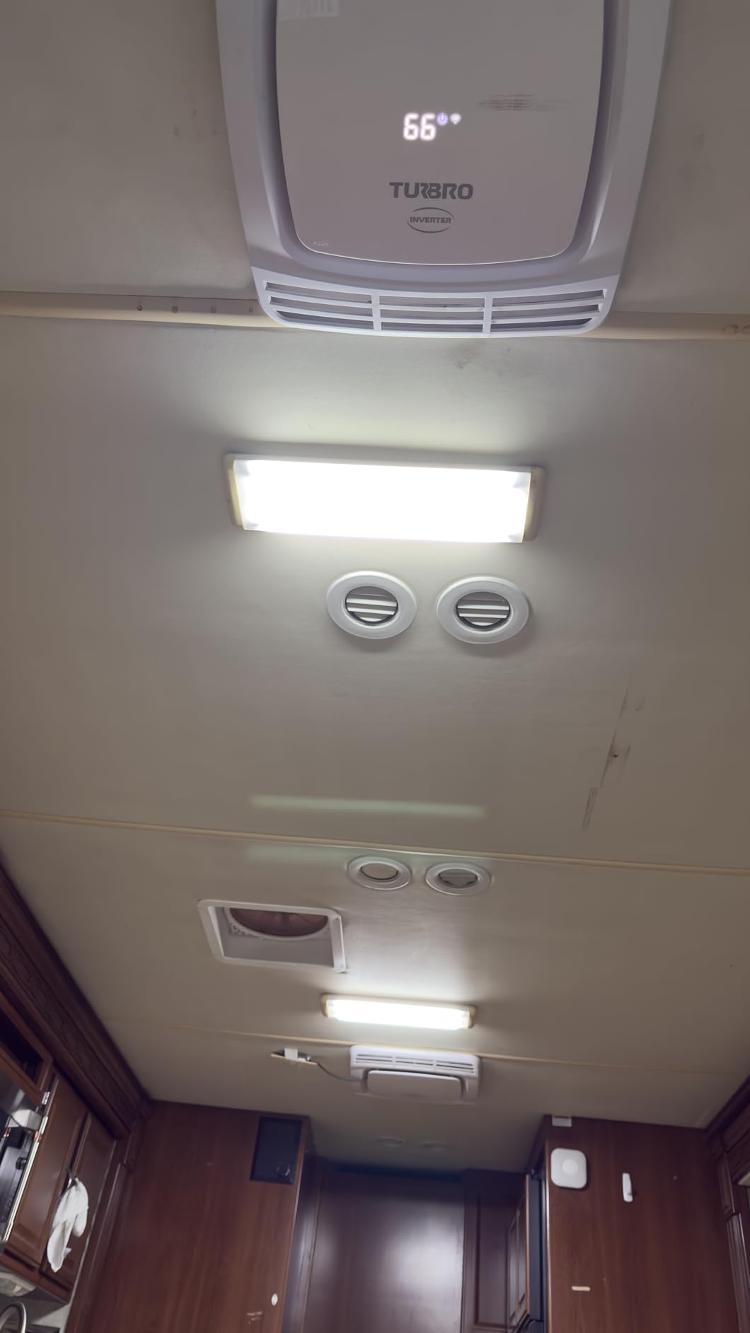 TURBRO Inverter 13.5K BTU RV Air Conditioner with Cooling and Heat Pump customer photo 2