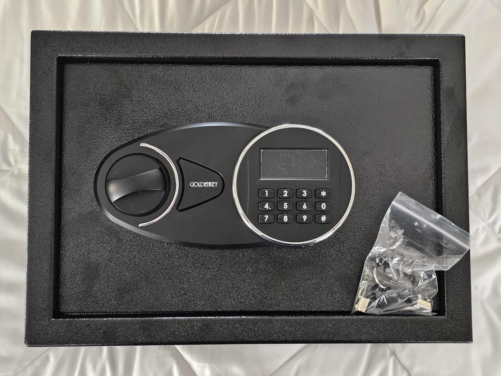 Fingerprint Jewelry Safe, Biometric Fireproof Waterproof Safe Box, White customer photo 1