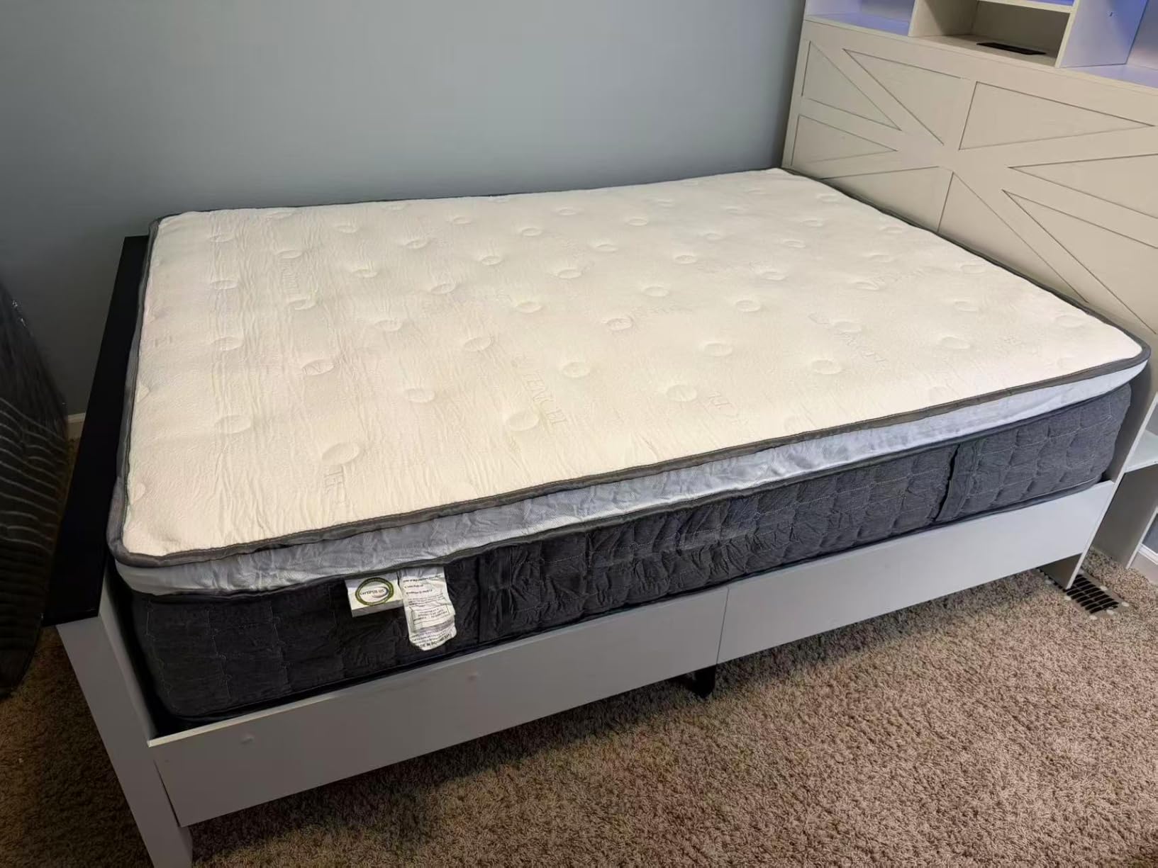 King Size Mattress, Medium Firm 12 Inch Hybrid Mattress King Size in a Box - Memory Foam & Pocket Springs for Back Pain Relief, Fiberglass Free, Motion Isolation, CertiPUR-US & OEKO-TEX Certified customer photo 2