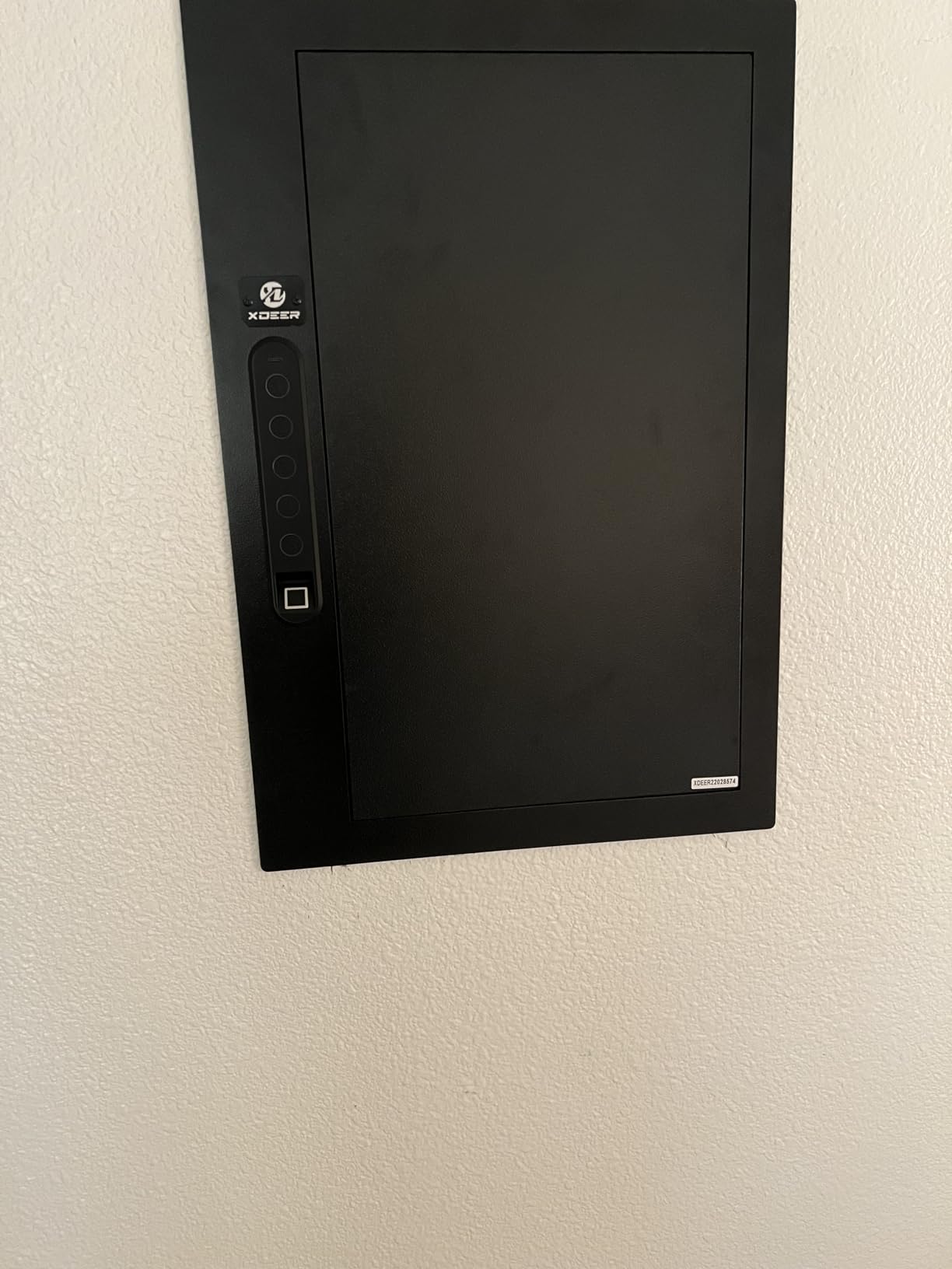XDeer Quick Access Biometric Wall Safe, Hidden In-Wall Security Safe customer photo 2