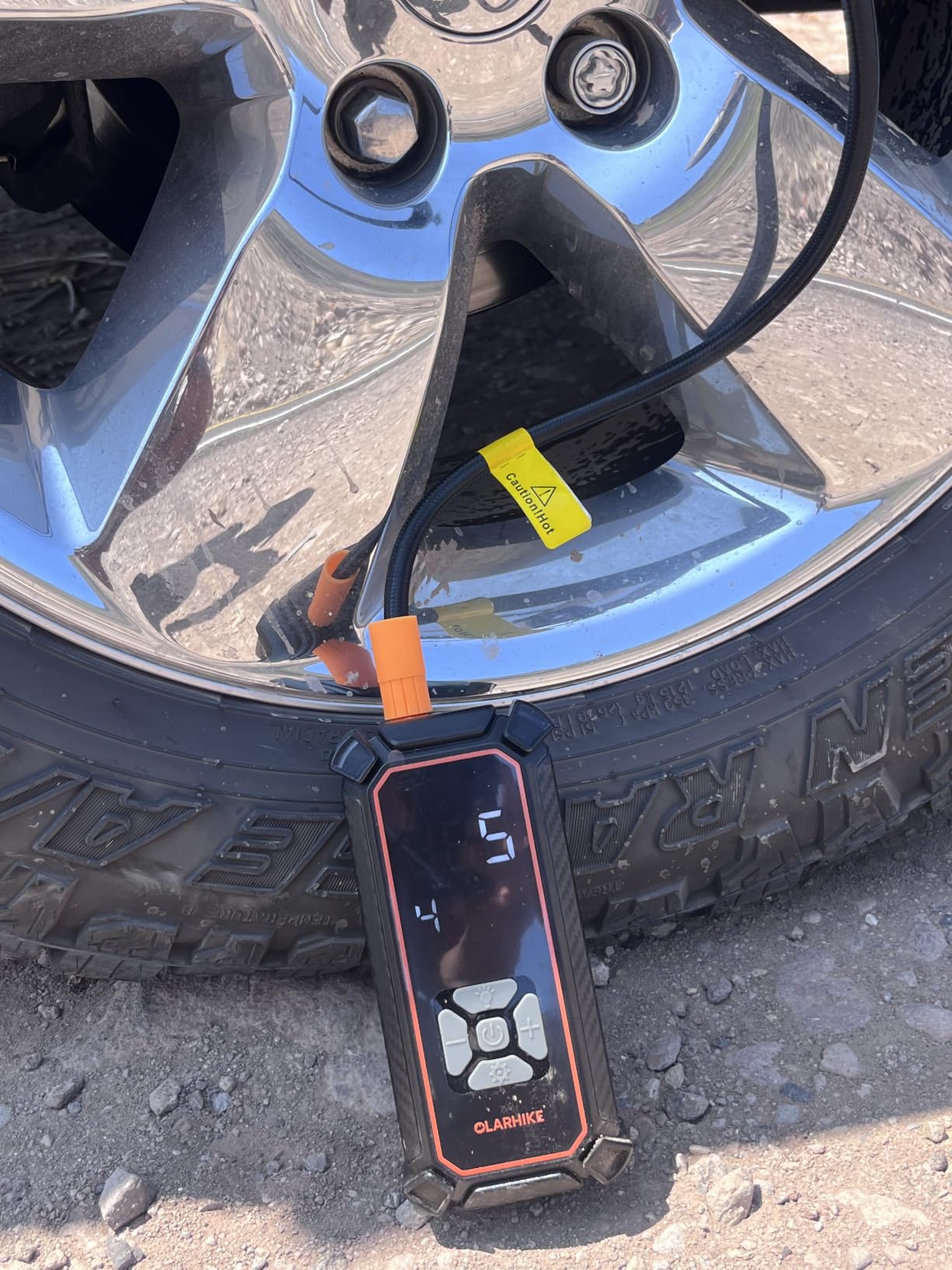 OlarHike Tire Inflator Portable Air Compressor,Dual Power-3*2000mAh &12V DC customer photo 1