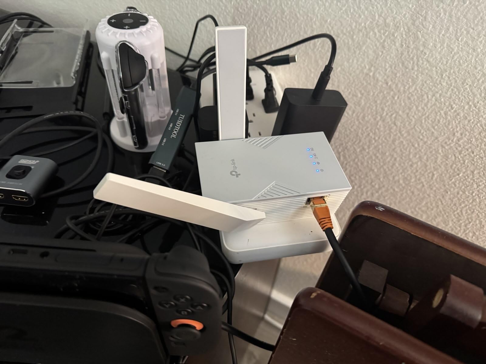 TP-Link BE3200 Wi-Fi 7 Dual-Band Range Extender RE223BE w/Ethernet Port customer photo 1