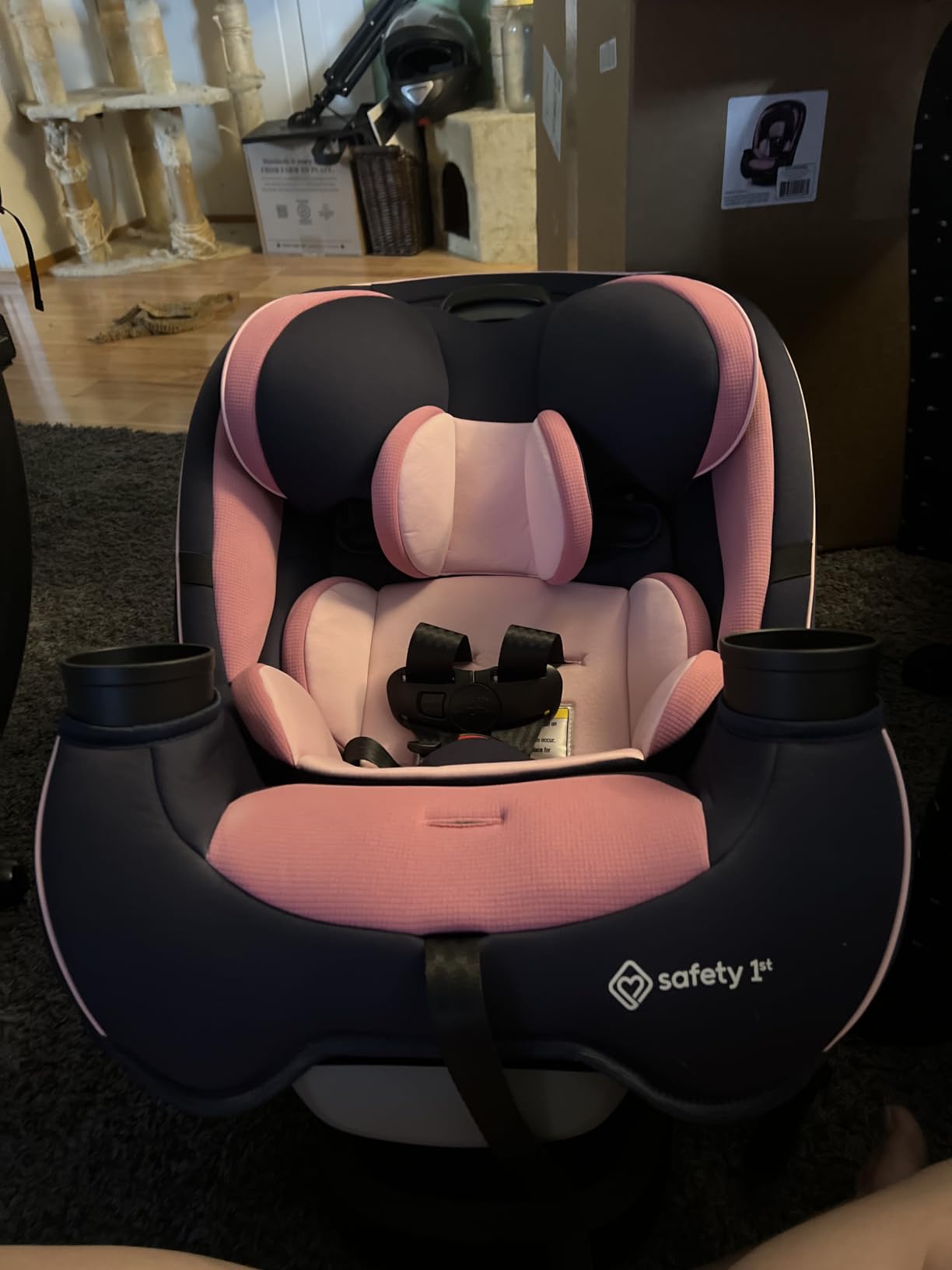 Safety 1st Grow and Go All-in-One Convertible Car Seat, Rear Facing, 5-40 lbs, Forward Facing (30–65 lbs), High Back Booster Seat 40-100 pounds, Iron Frost customer photo 2