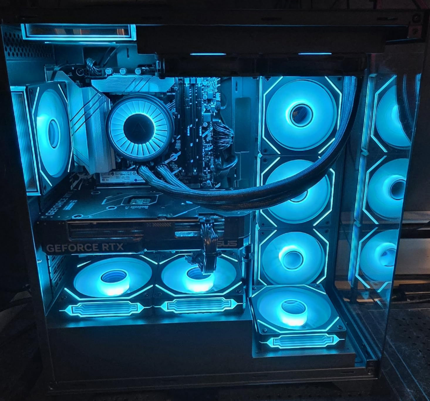CORSAIR 3500X RS ARGB Panoramic Mid-Tower PC Case – Black customer photo 1