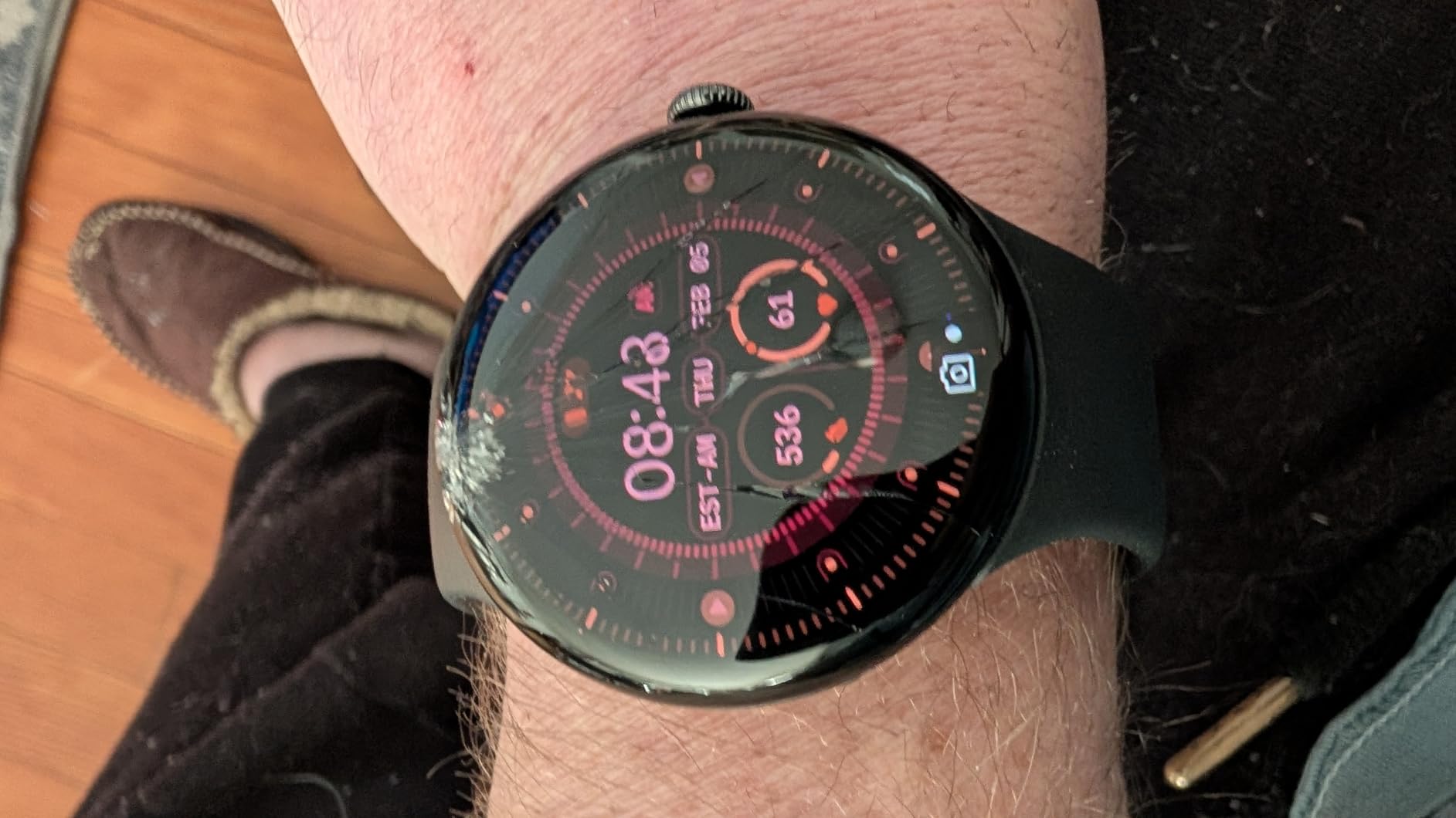 Google Pixel Watch 4 (41mm) - Smartwatch - Obsidian Active Band - LTE customer photo 2