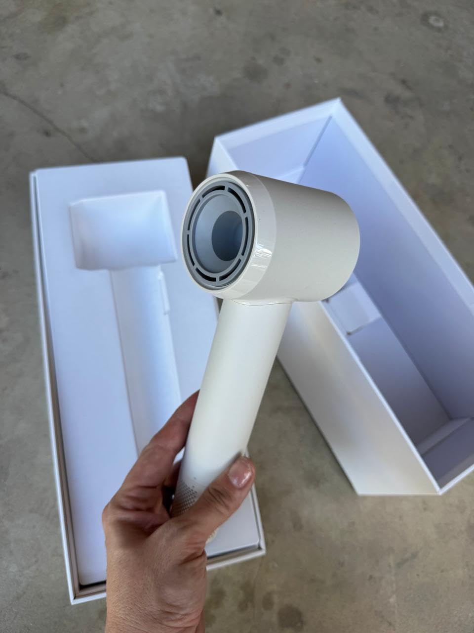 Laifen SE Lite High-Speed Ionic Hair Dryer with Diffuser, Milktea customer photo 1