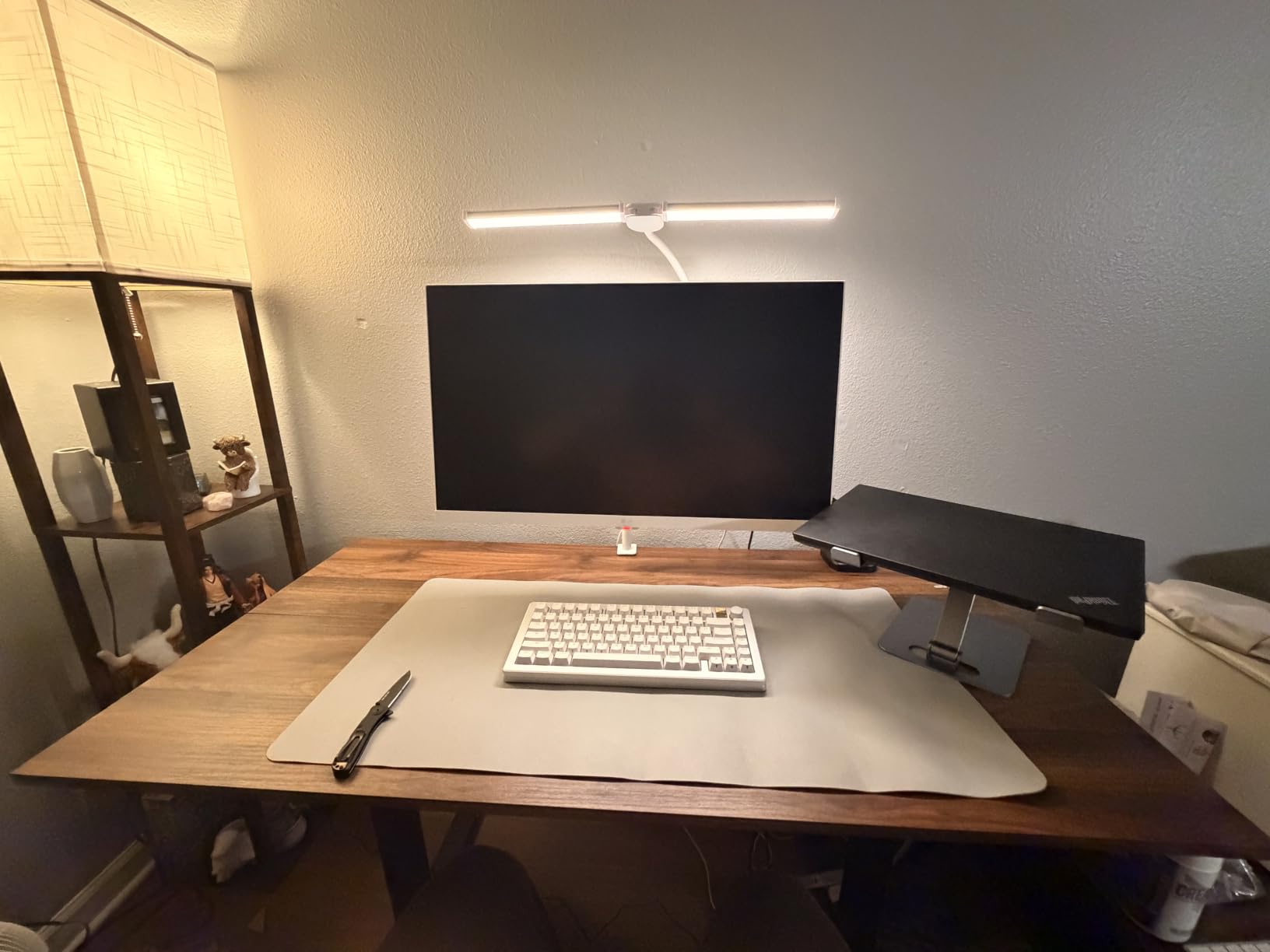 Klicelor 60 Inch Large Electric Standing Desk, Height Adjustable Office Desk, Sit Stand Up Computer Gaming Desk with Memory Preset, Two-Piece Desktop, Black customer photo 2