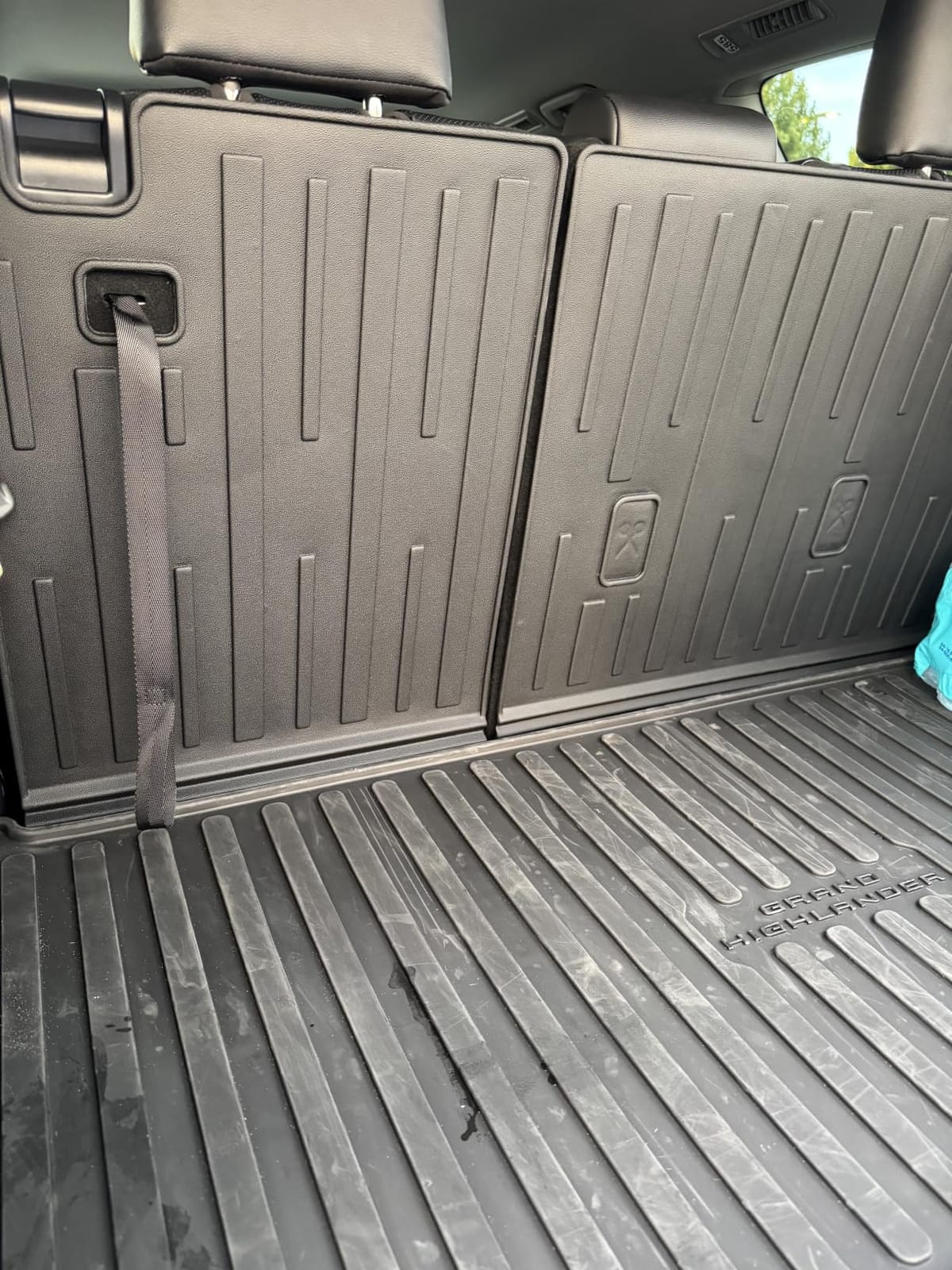 Cargo Mat for Kia Carnival 2022-2027 Accessories customer photo 2