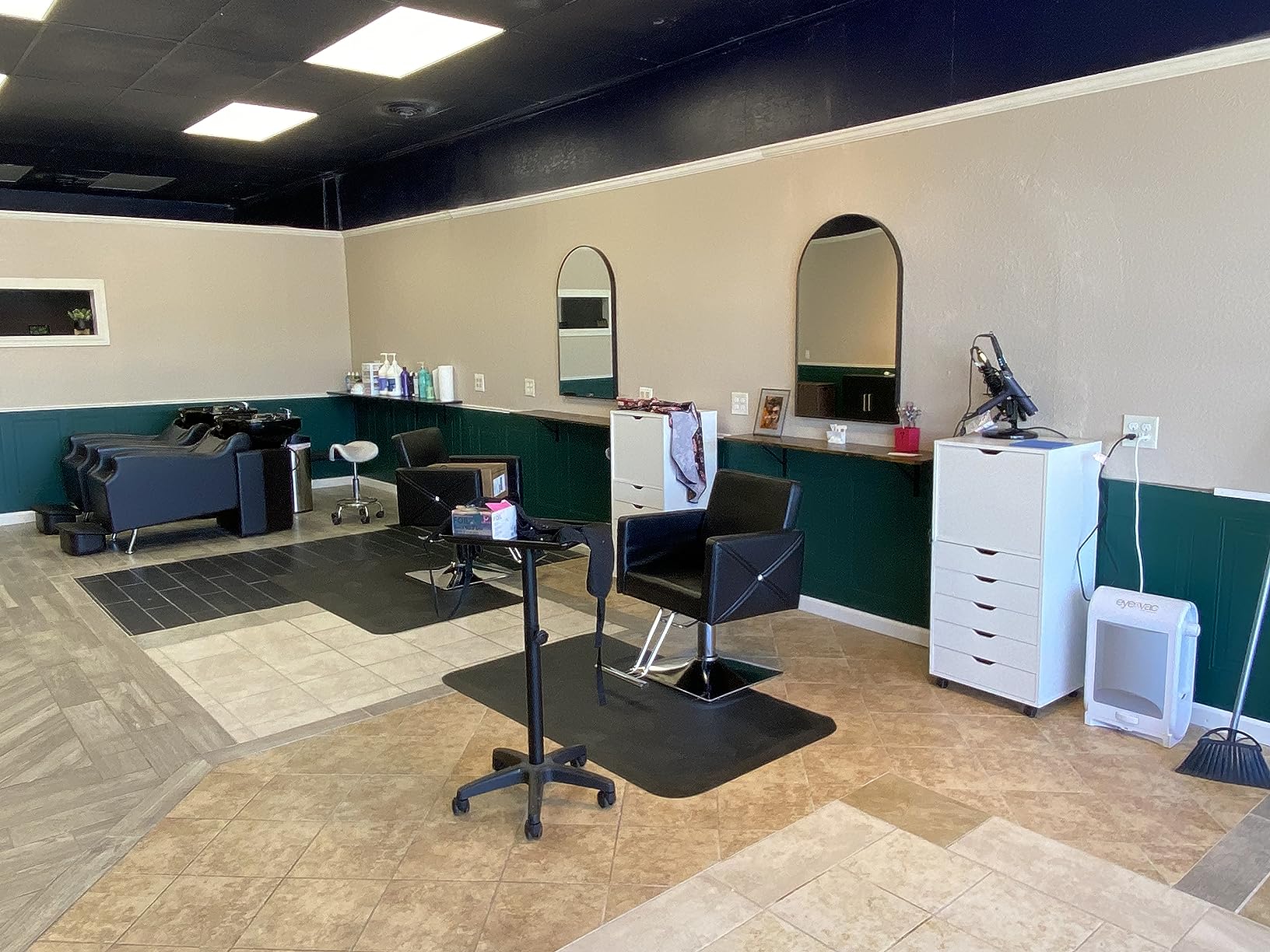 Artist hand Hair Salon Chair Black and Gold, Hydraulic Styling Chair customer photo 2