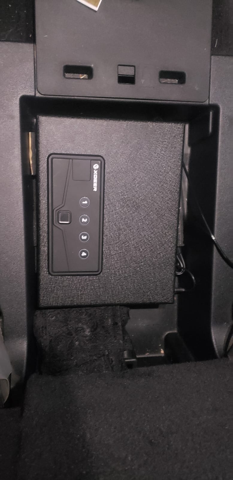 XDeer Biometric Gun Safe for Handgun, Slider Bedside Handgun Safe customer photo 1