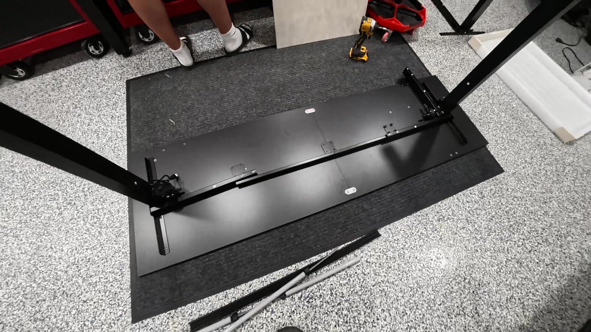 OffiGo 71 Inch Reversible L Shaped Electric Standing Desk, Black customer photo 2