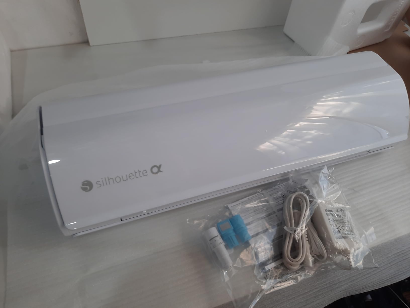 Silhouette America Cameo 5 Alpha (α) - Smart Cutting Machine for Print & Cut - Quiet Operation with AutoBlade, Studio Software, Cutting Mat- Vinyl, Paper & Fabric Compatible - Classic White customer photo 2
