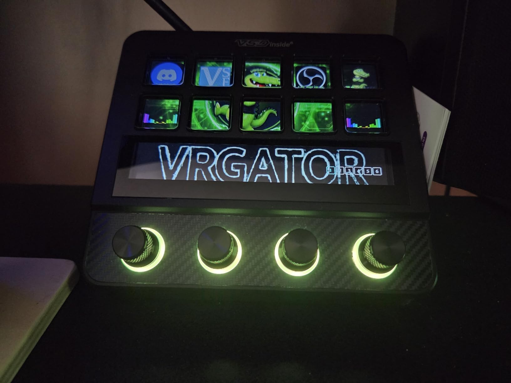 VSD N4 Pro Stream Controller Streaming Deck, Audio and Studio Controller customer photo 1