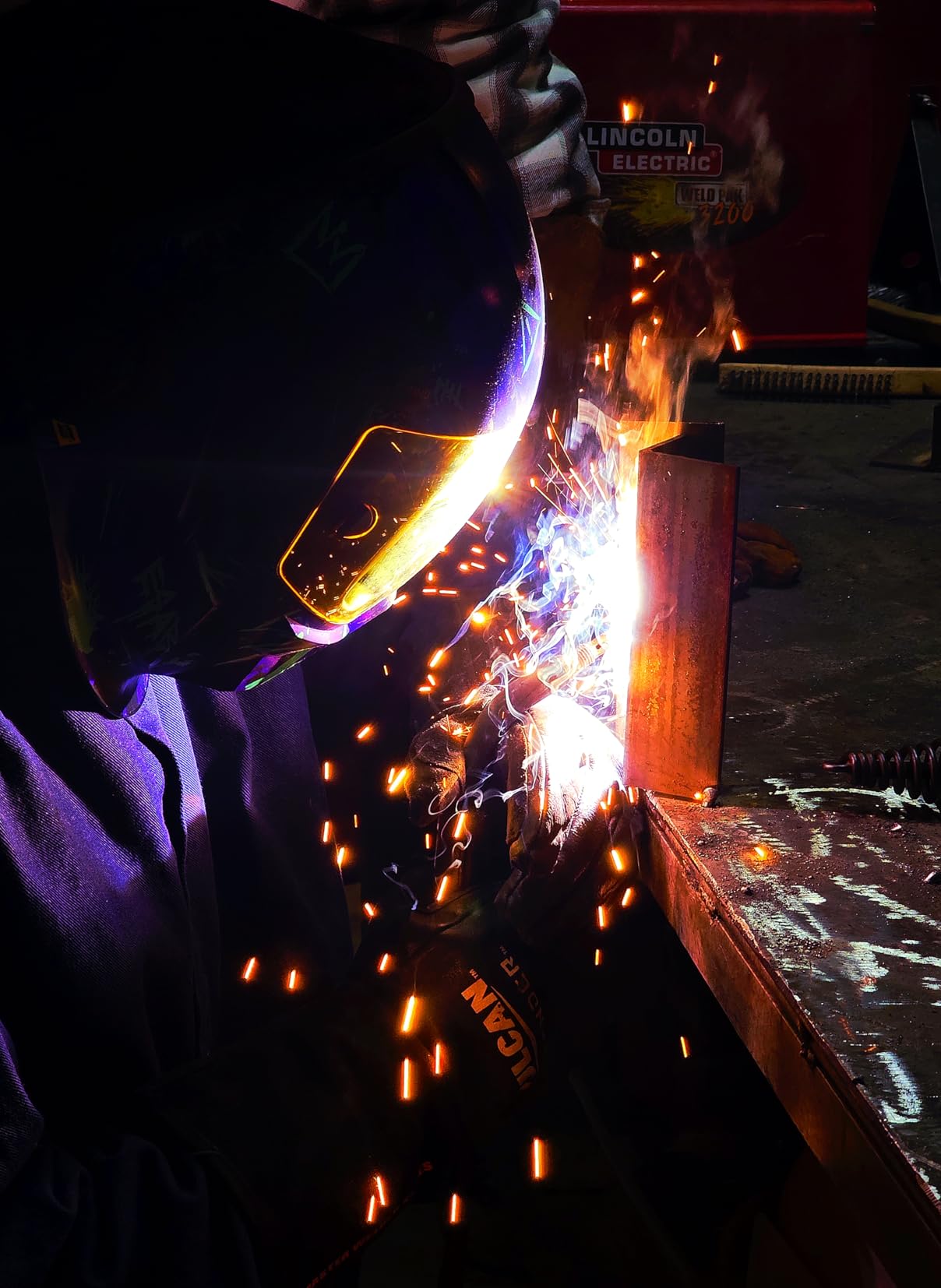 ESAB® Sentinel™ A60 Auto-Darkening Welding Helmet- Havoc Graphic customer photo 2