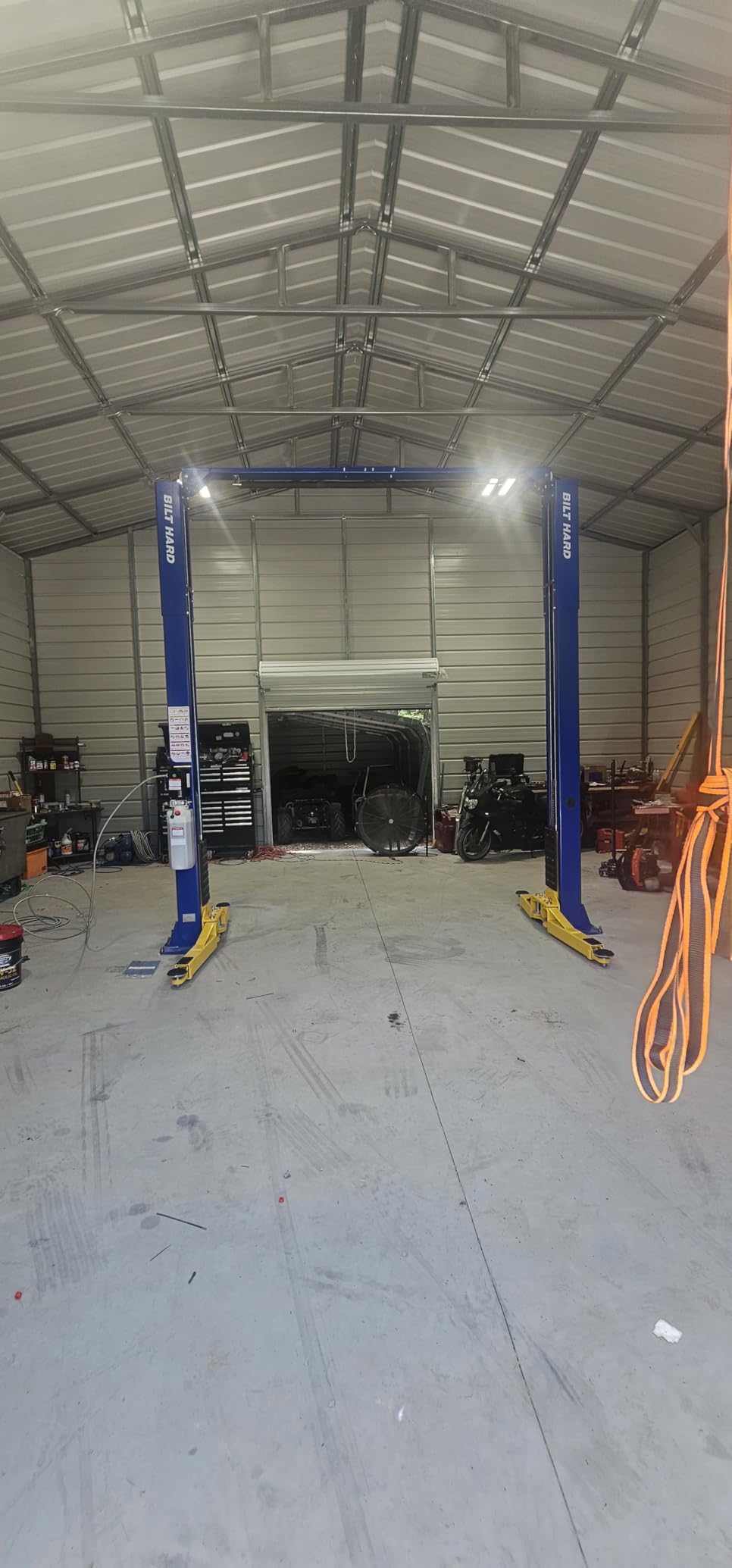 BILT HARD Two Post Car Lift 10000 LBS Capacity, 3HP 1PH Clearfloor Automotive Vehicle Lifts with Single Point Release, 4.5Ton 2 Post Overhead Auto Truck Tractor Lift 220V 60HZ customer photo 2