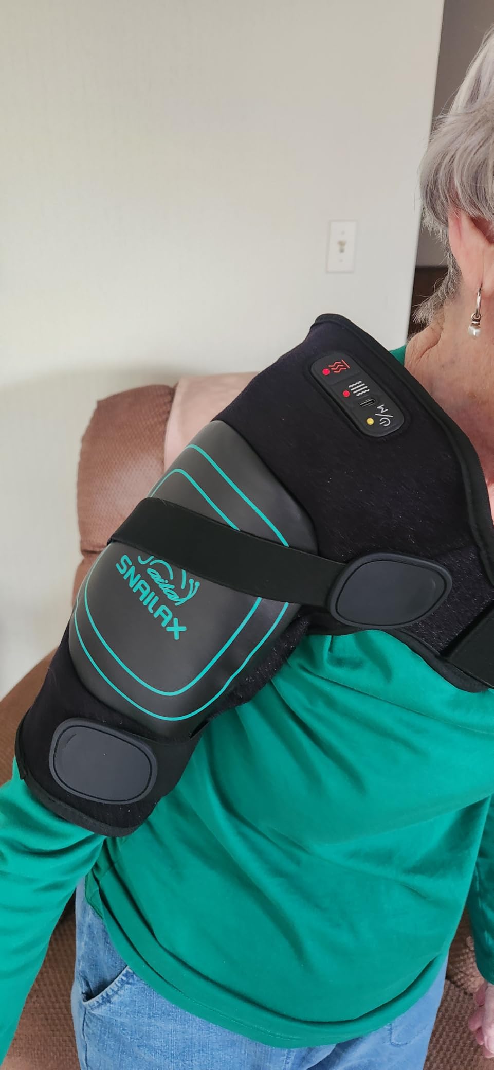 Snailax Cordless Knee Massager with Heat, Red Light & Vibration Knee Wrap customer photo 2