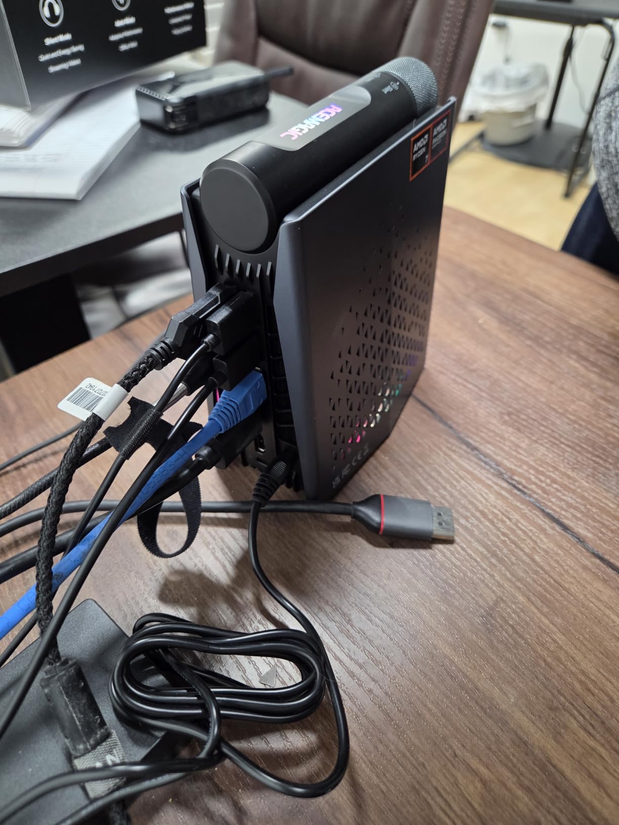 ACEMAGICIAN S3A Gaming Mini PC, Ryzen 7 H 255 (Up to 4.9GHz, 8C/16T), Radeon 780M Graphics, 16GB RAM, 512GB PCIe4.0 SSD, Mini Desktop Computer for Content Creation, Programming, Gaming & Home Office customer photo 1