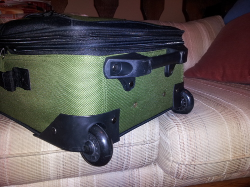 U.S. Traveler Rio Lightweight Softside Rolling Carry-on Suitcase, 4-Wheel Set, Mauve customer photo 1