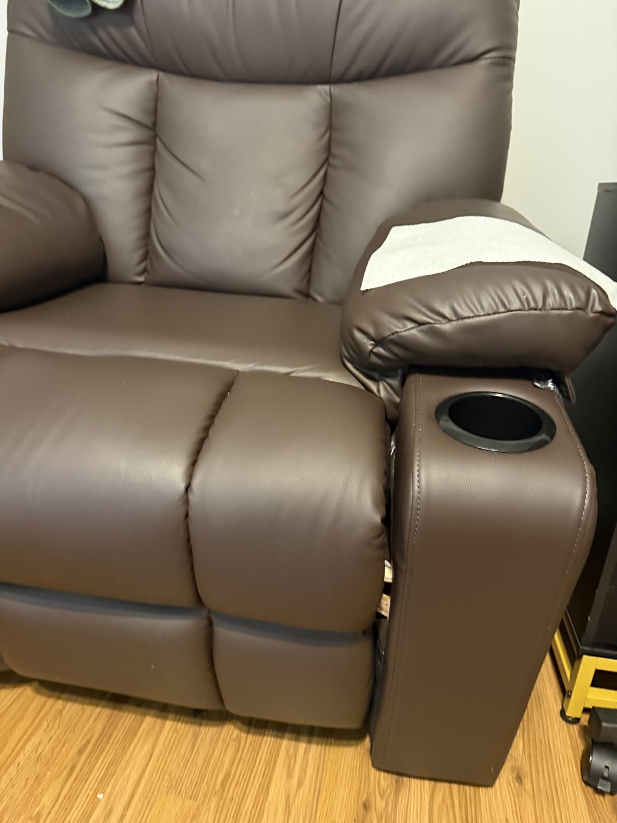 MCombo 3 Motor Lay Flat Power Lift Recliner for Elderly, Medium-Wide, R7524 customer photo 1