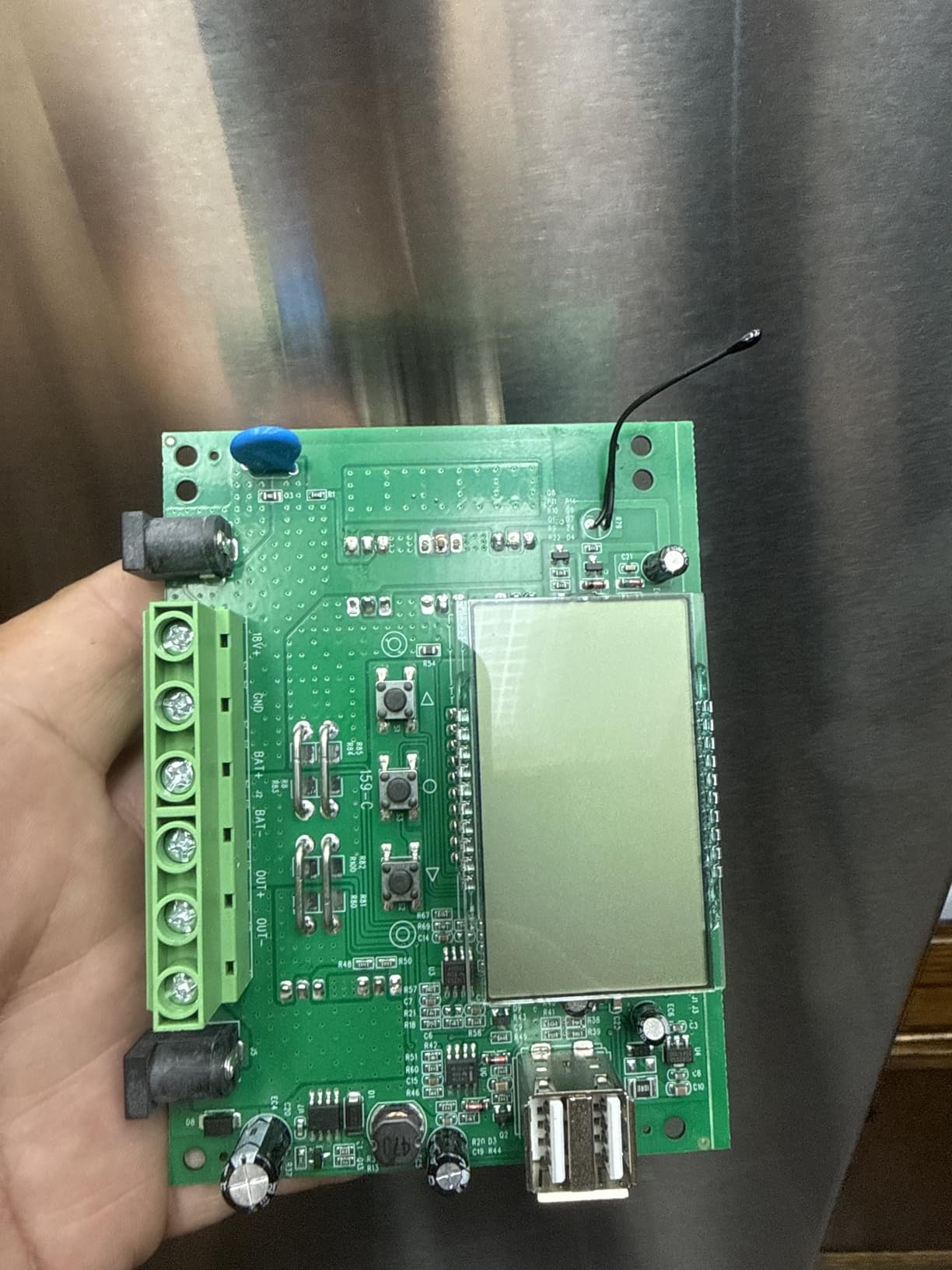 100A MPPT Solar Charge Controller with Auto Parameter LCD Display customer photo 1