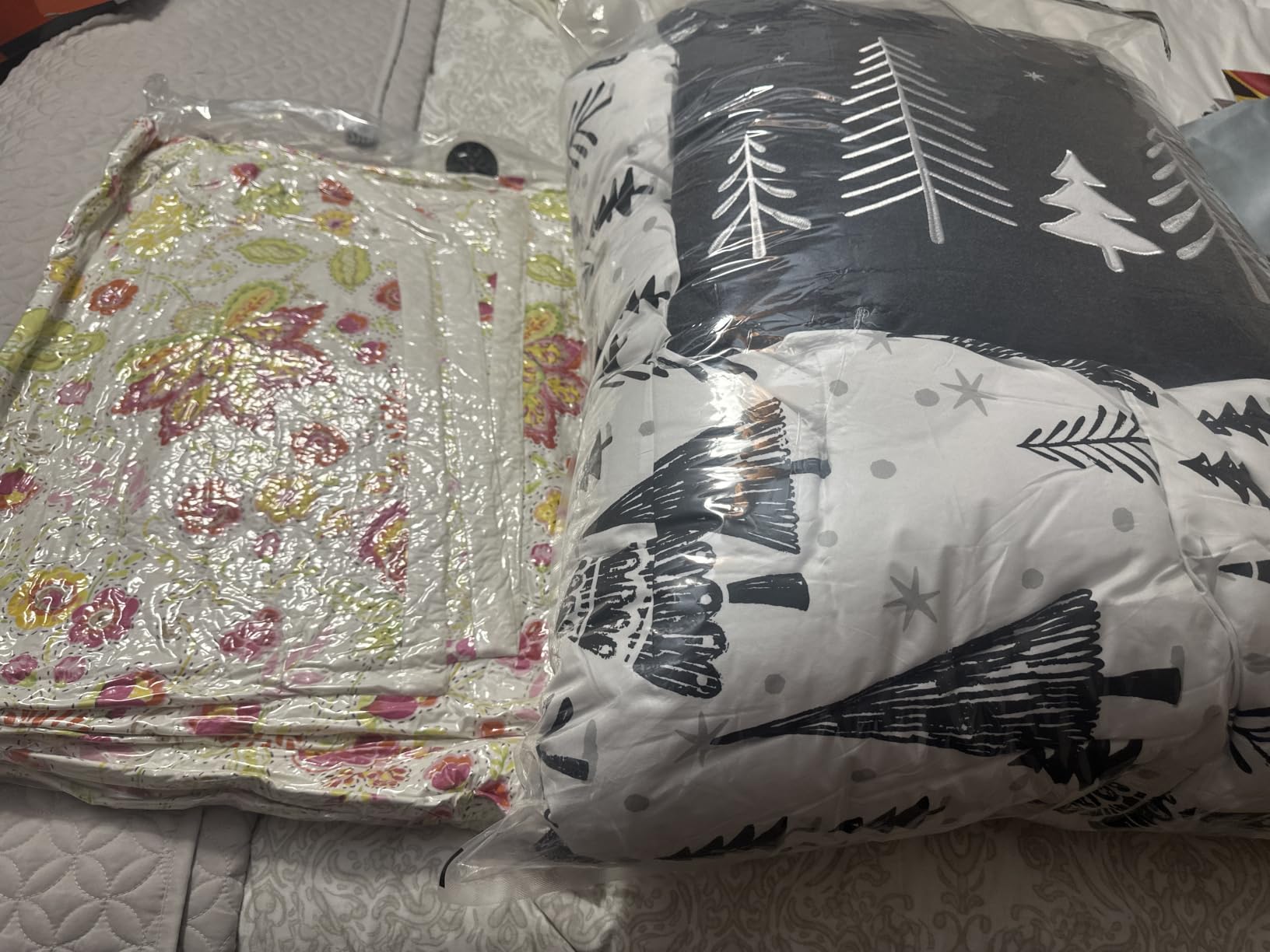 Vacuum Storage Bags, Compression Packing Space Saver Seal Bags for Clothing Bedding Comforters Blankets Pillows, 14 Jumbo customer photo 2