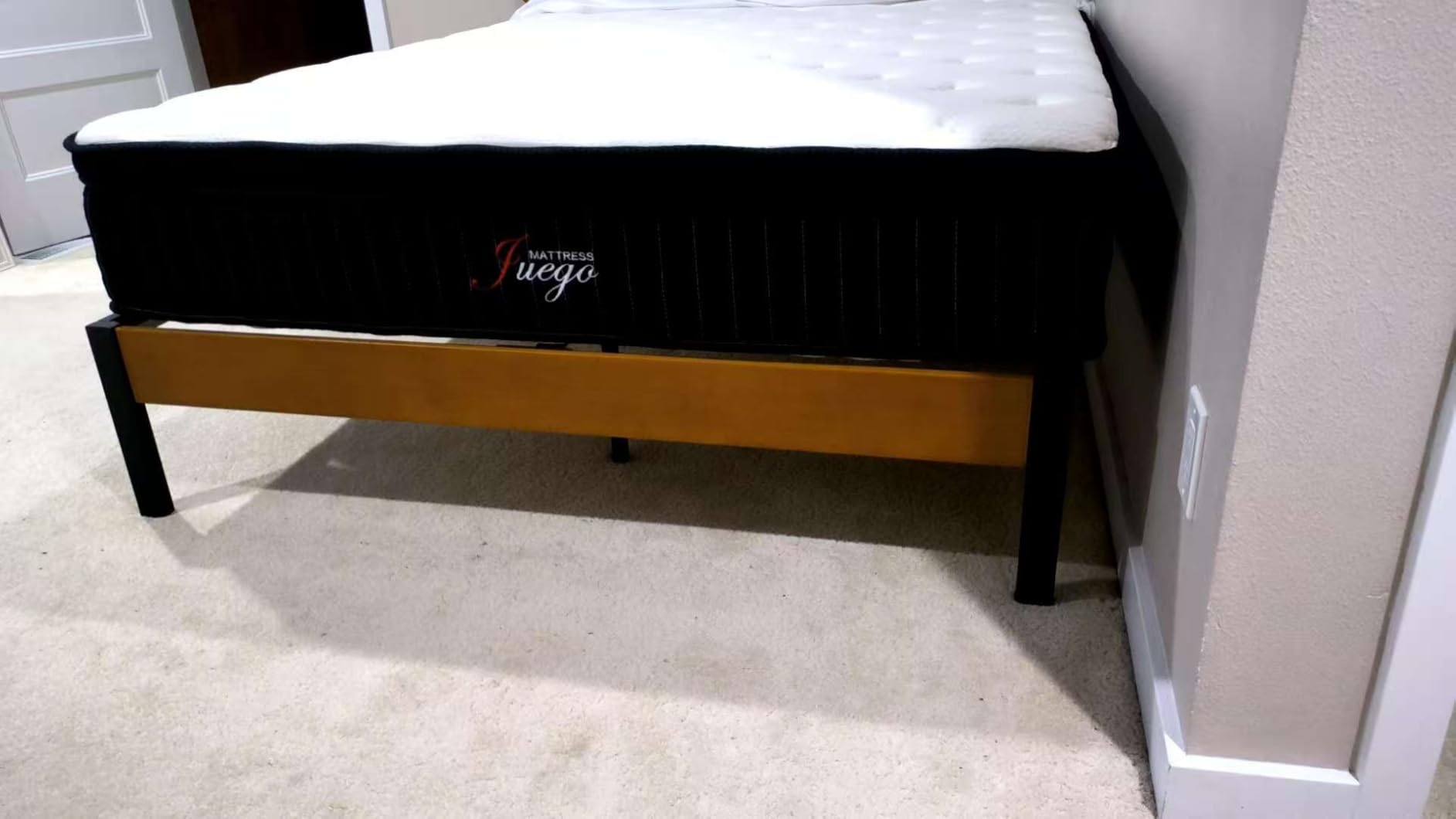 Juego 14 Inch Queen Mattress,Cooling Hybrid Mattress for All Sleepers customer photo 2