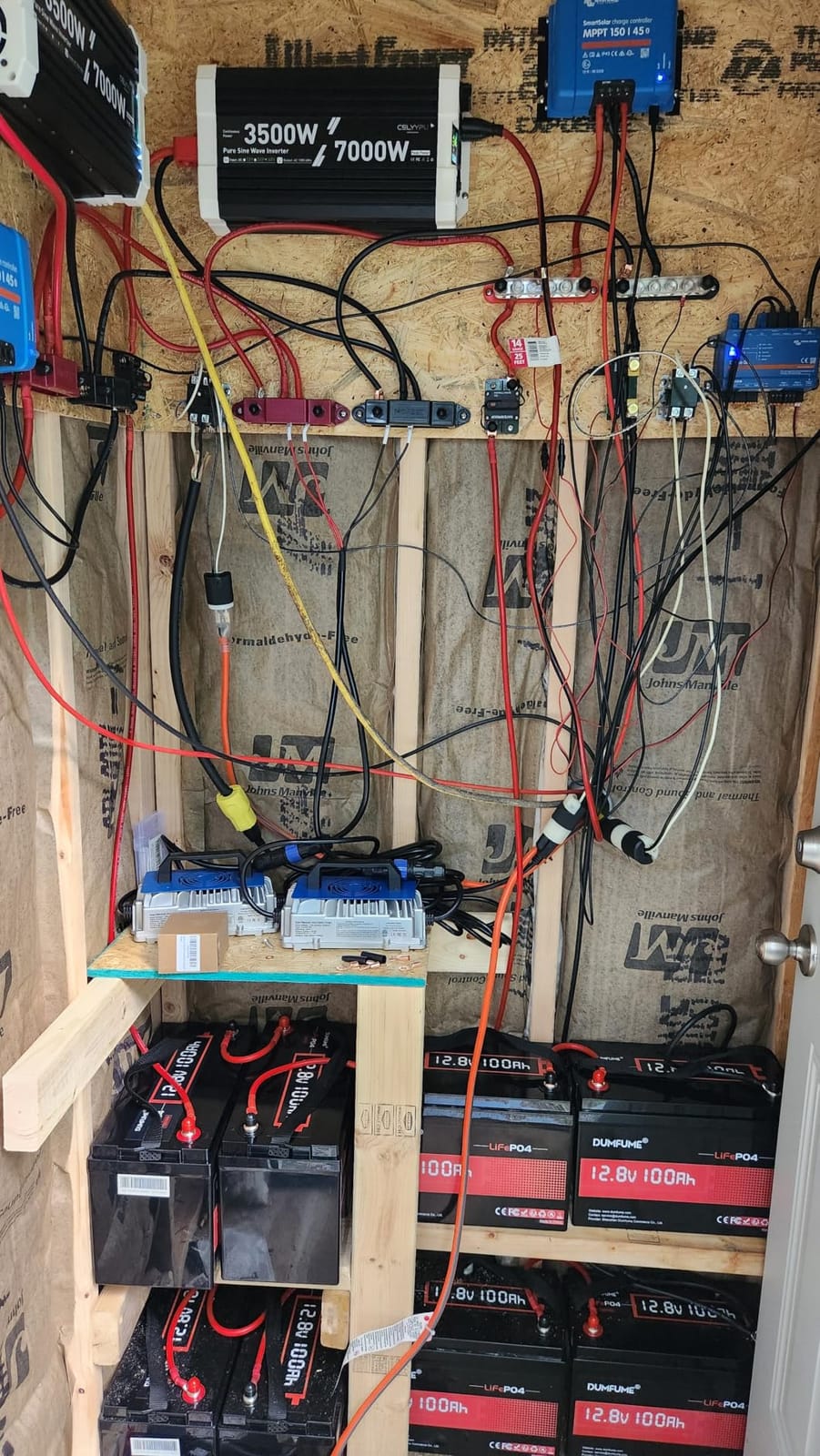 12V 150Ah LiFePO4 Lithium Battery 15000+ Deep Cycle customer photo 2