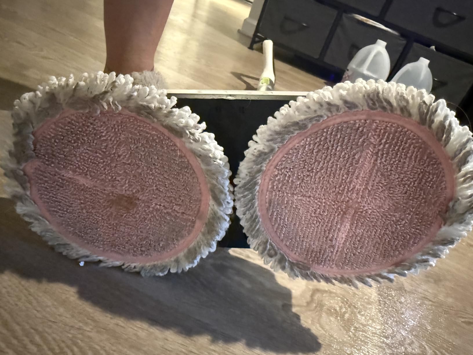 VMAI Cordless Electric Floor Scrubber & Mop with Cleaning Solution customer photo 2