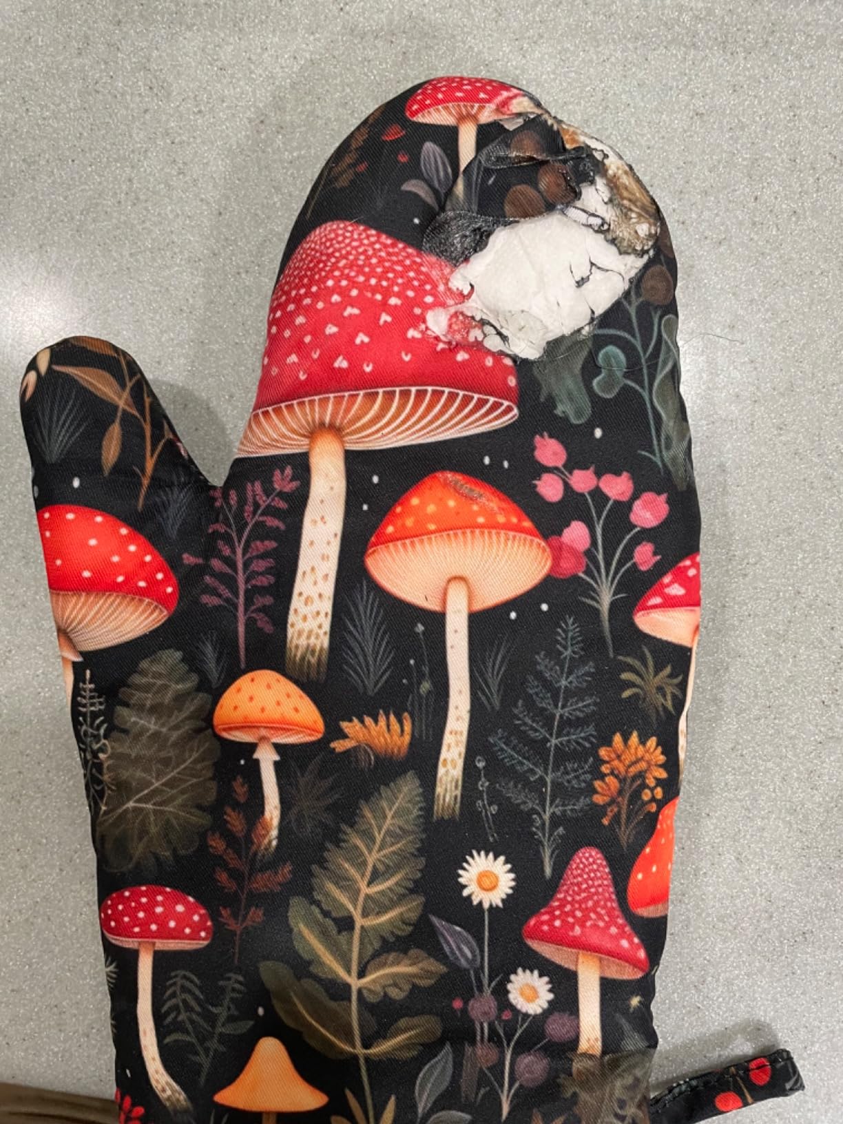 Oven Mitts and Pot Holders Cherry Blossom Flower Japanese Art Silicone Kitchen Accessories Set of 4 Heat Resistant Long Gloves Potholder Non-Slip Grip for Chef Cooking Baking Grilling BBQ customer photo 1